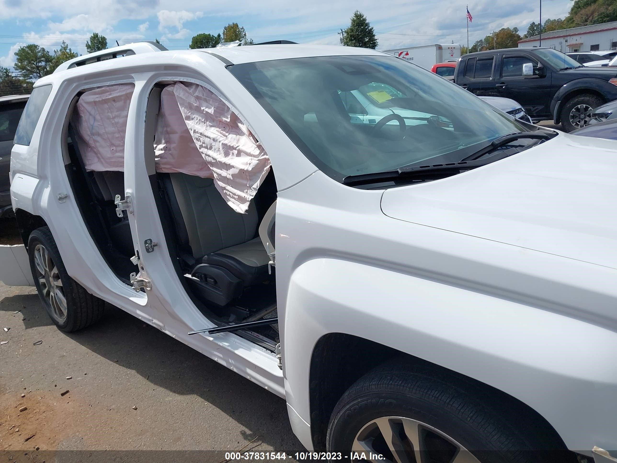 Photo 12 VIN: 2GKFLRE30H6273276 - GMC TERRAIN 