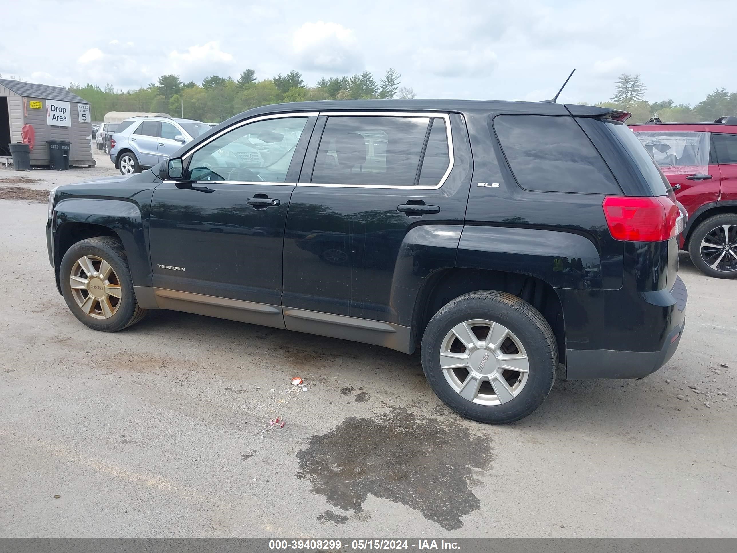 Photo 2 VIN: 2GKFLREK1D6408864 - GMC TERRAIN 