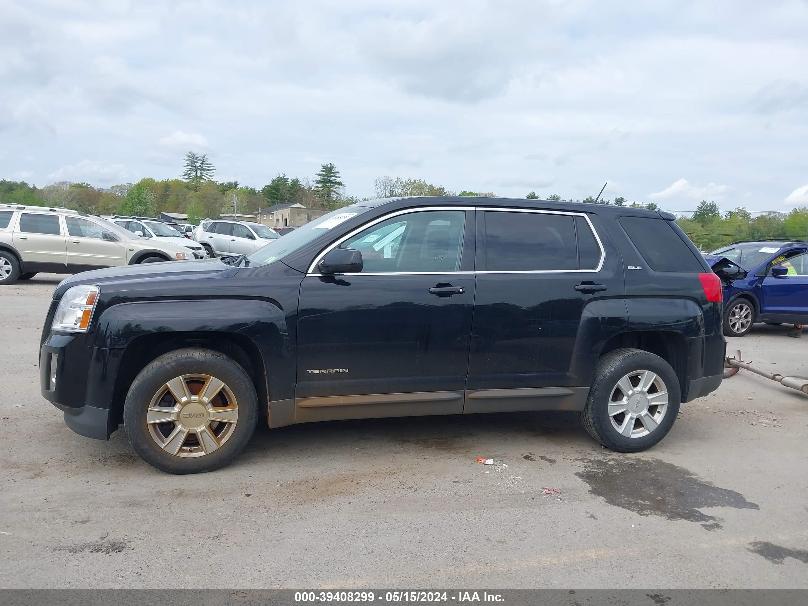 Photo 5 VIN: 2GKFLREK1D6408864 - GMC TERRAIN 