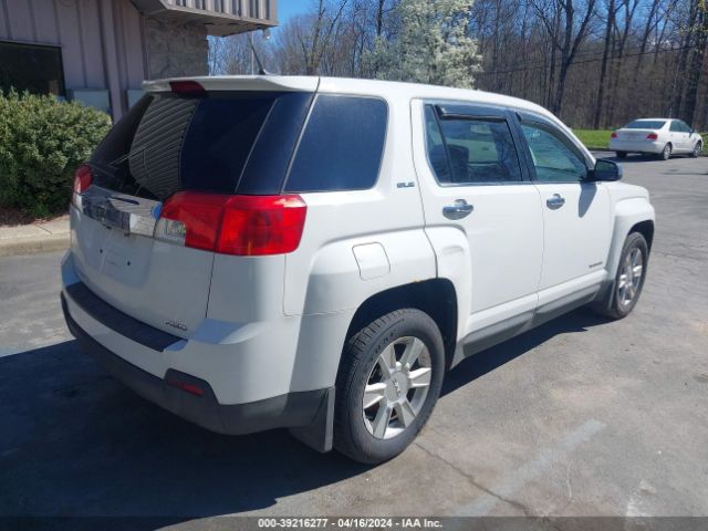 Photo 3 VIN: 2GKFLREK2C6194188 - GMC TERRAIN 