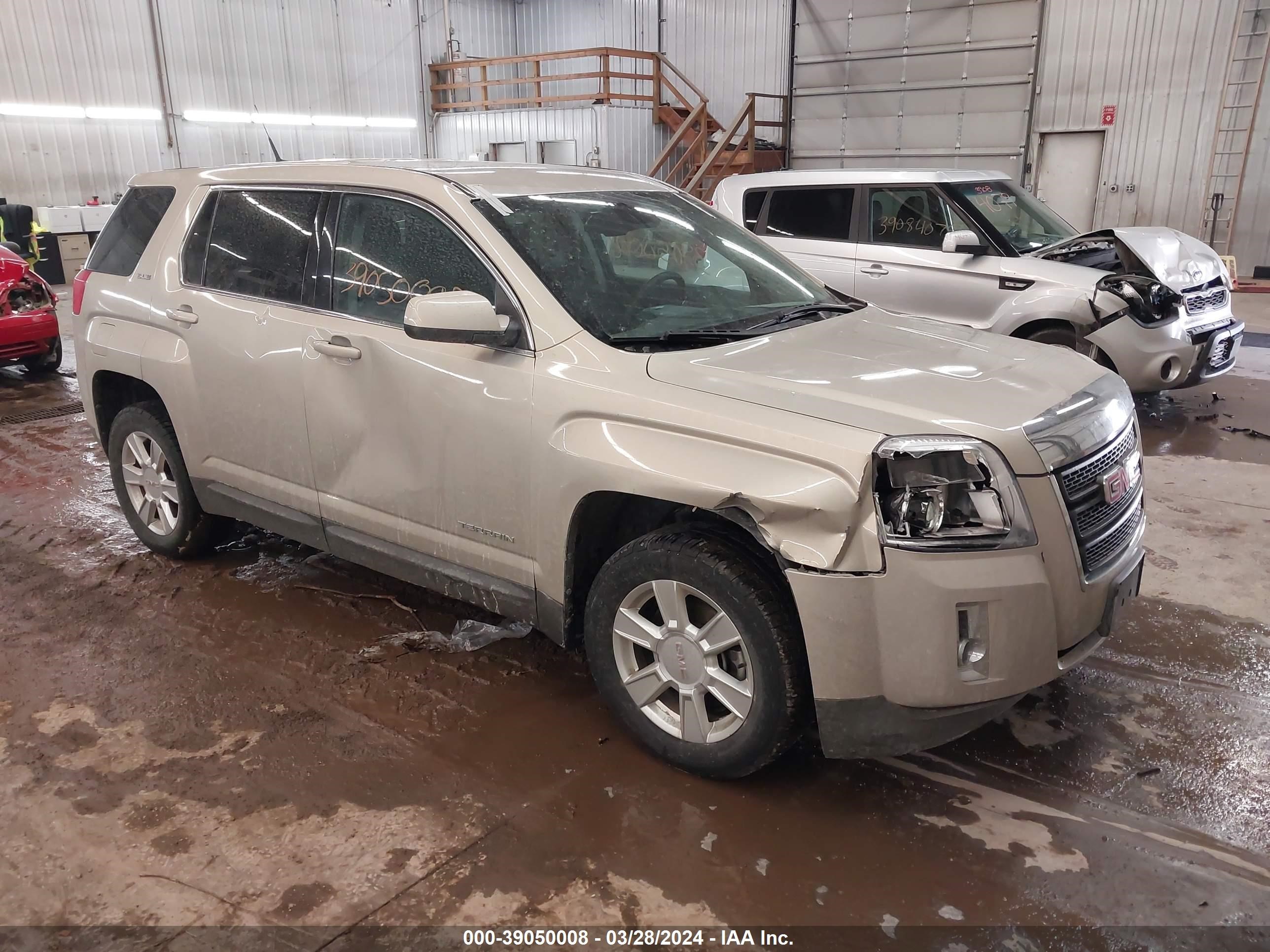 Photo 0 VIN: 2GKFLREK4C6177702 - GMC TERRAIN 