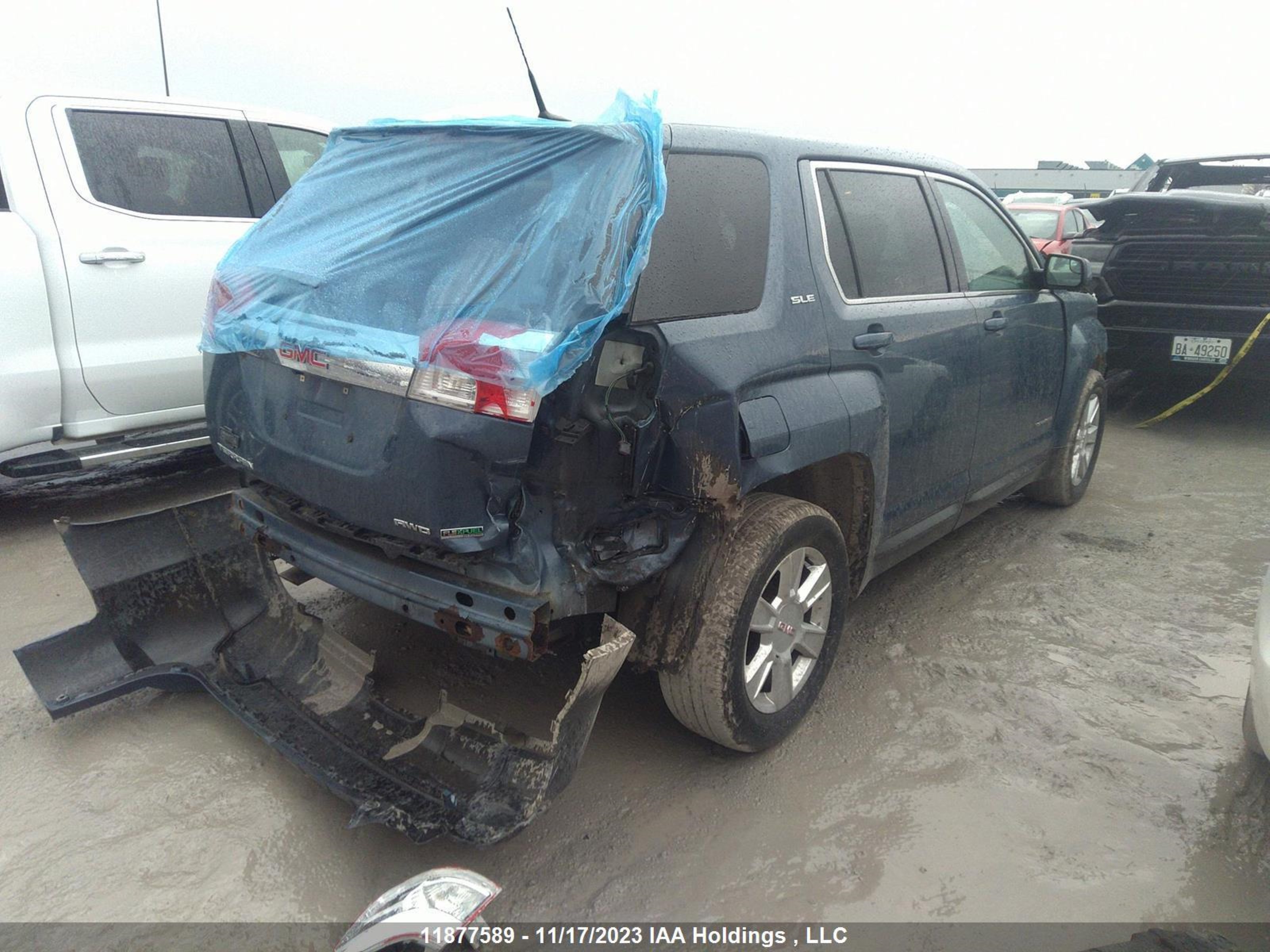 Photo 3 VIN: 2GKFLREK4C6249577 - GMC TERRAIN 