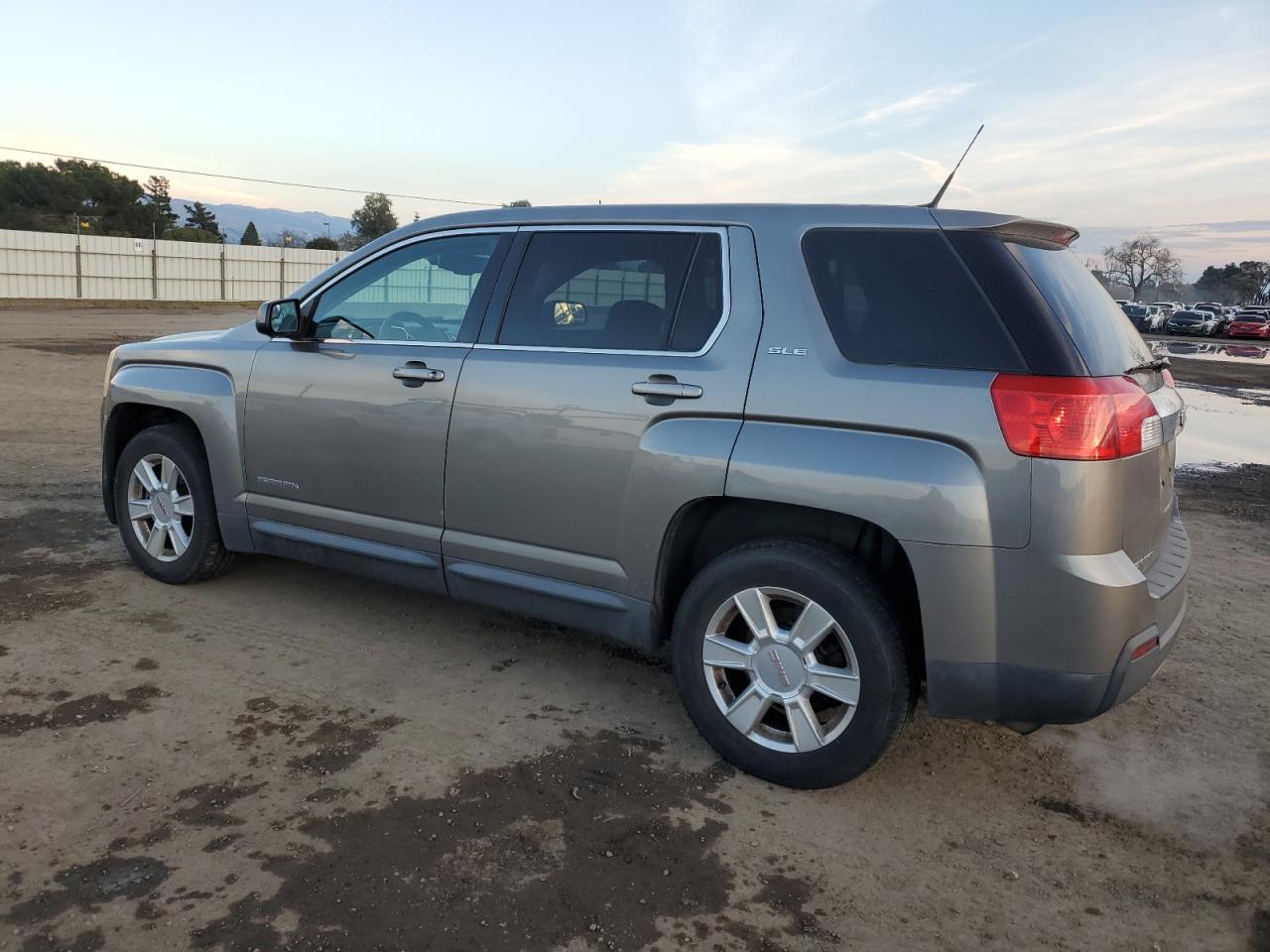 Photo 1 VIN: 2GKFLREK7C6354646 - GMC TERRAIN 