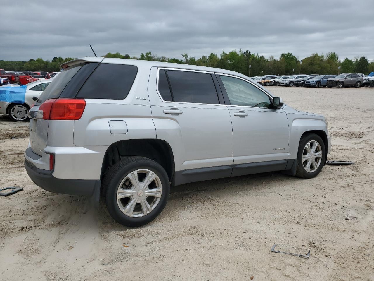 Photo 2 VIN: 2GKFLSEK7H6290977 - GMC TERRAIN 