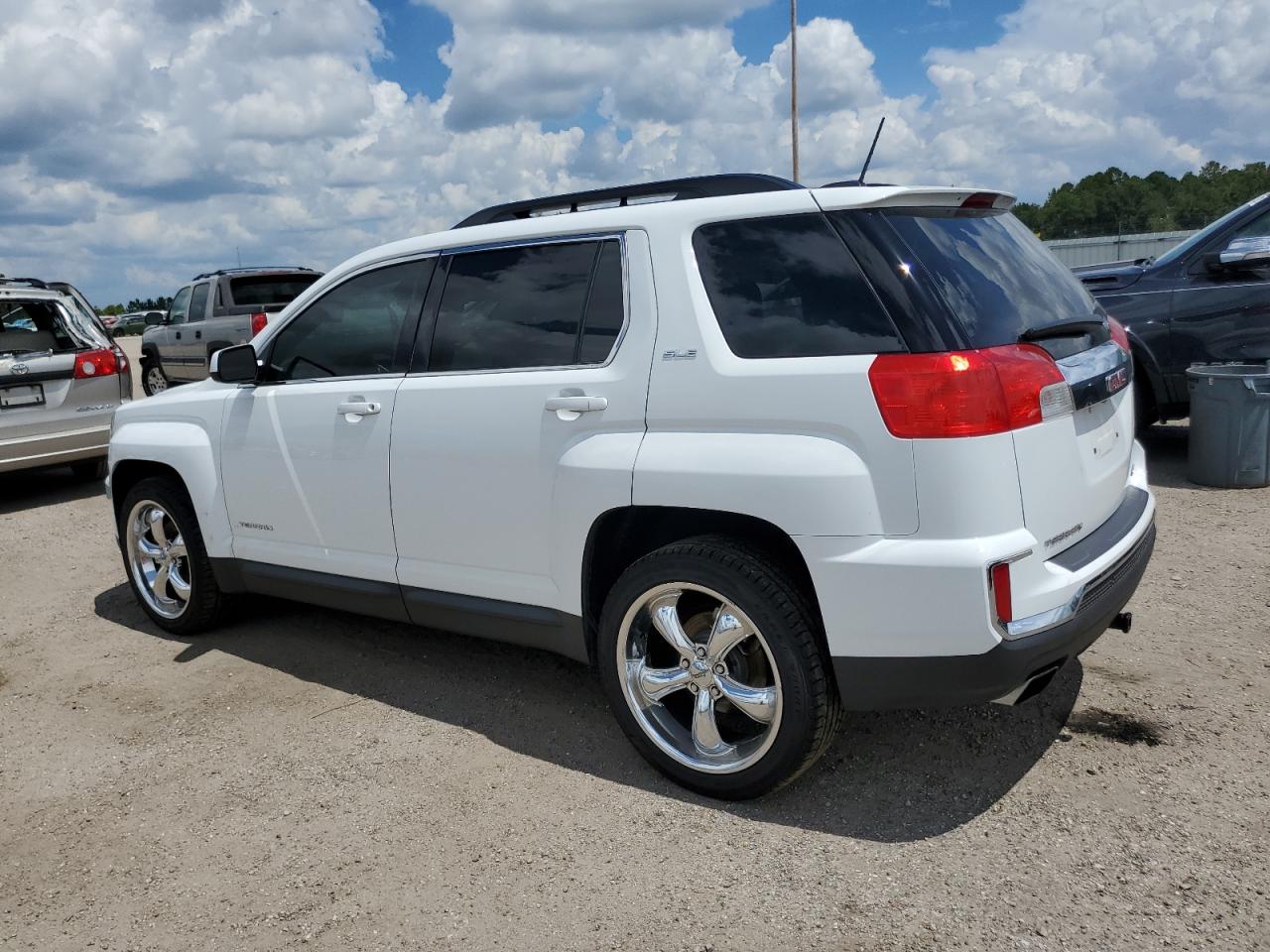 Photo 1 VIN: 2GKFLTE30H6322120 - GMC TERRAIN 