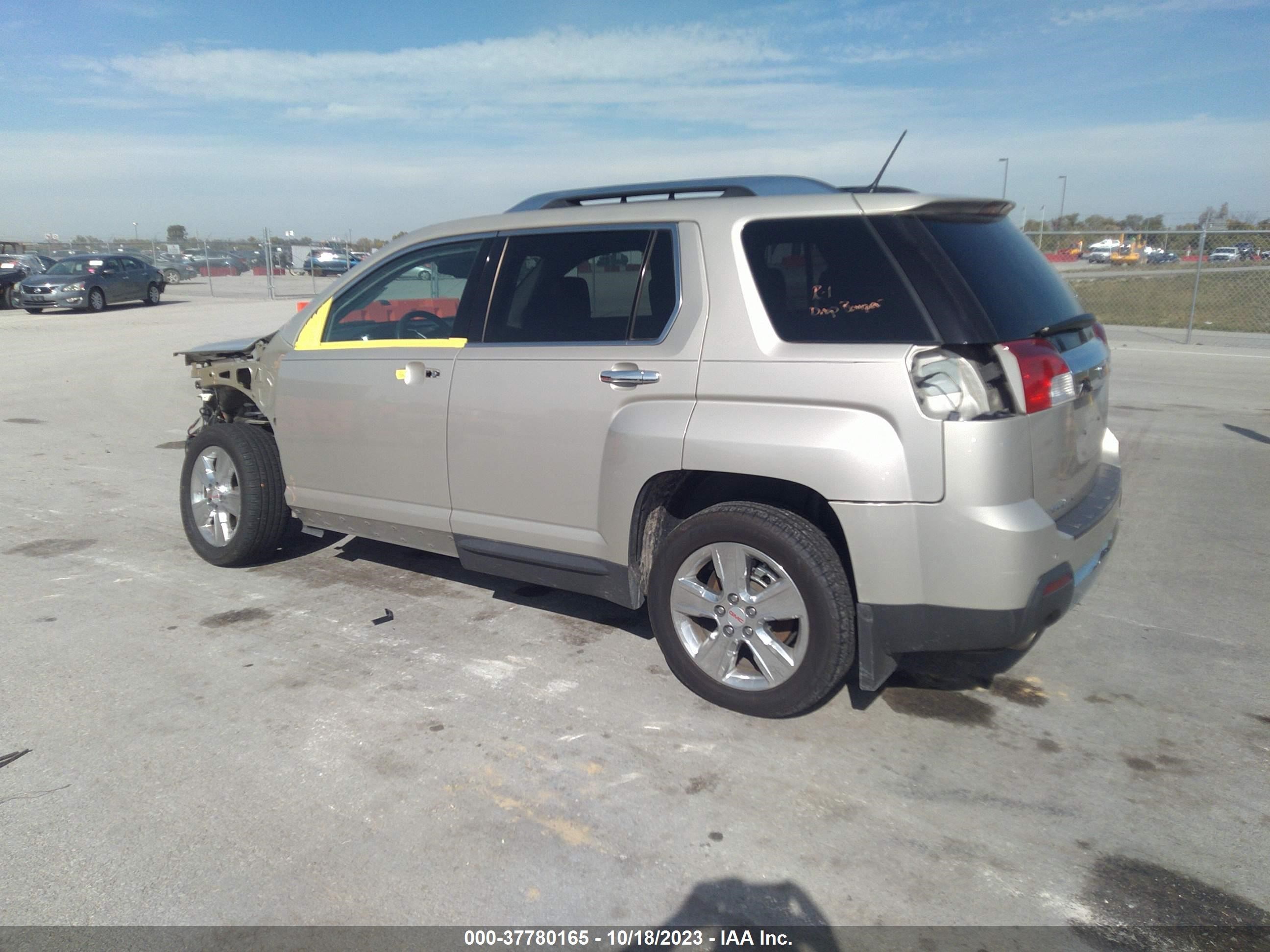 Photo 2 VIN: 2GKFLTE33E6239650 - GMC TERRAIN 