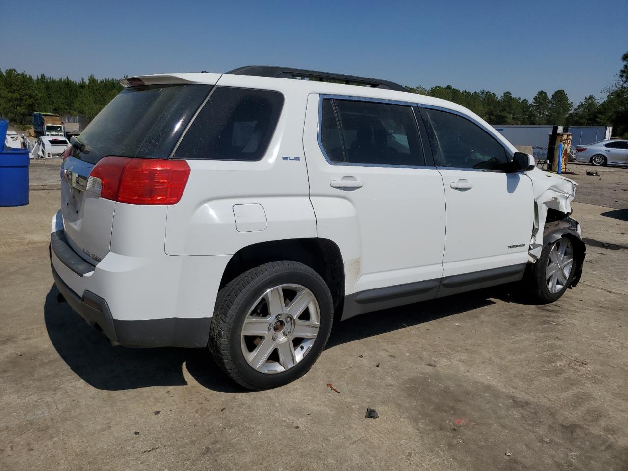 Photo 2 VIN: 2GKFLTE55C6282241 - GMC TERRAIN 