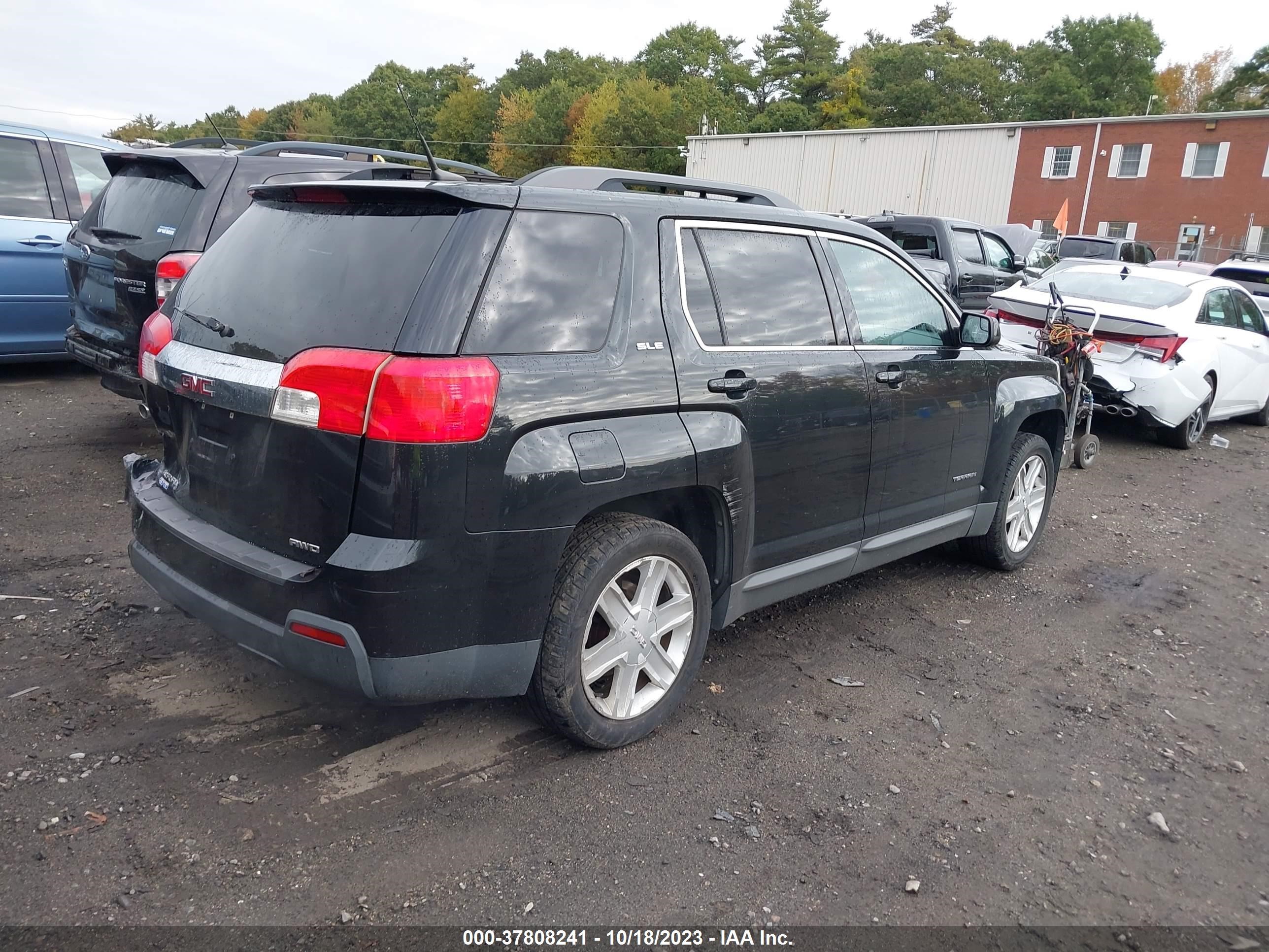 Photo 3 VIN: 2GKFLTEK9C6155899 - GMC TERRAIN 