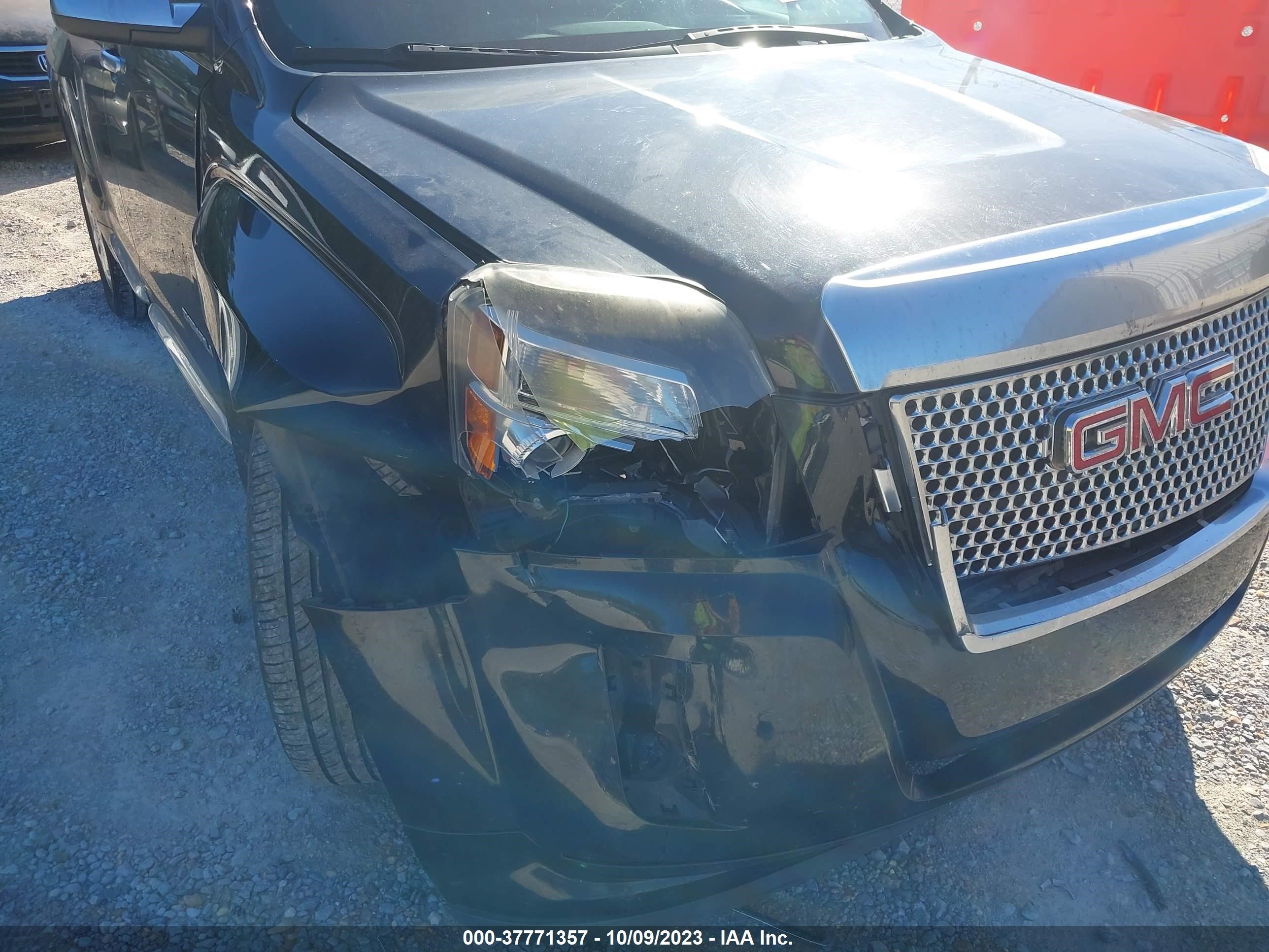 Photo 5 VIN: 2GKFLUE34F6203909 - GMC TERRAIN 