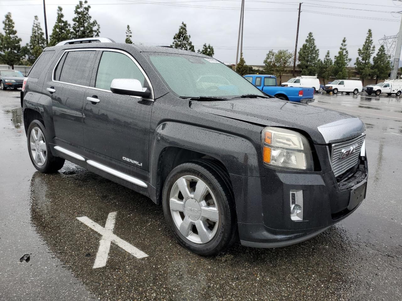 Photo 3 VIN: 2GKFLUE38F6131256 - GMC TERRAIN 