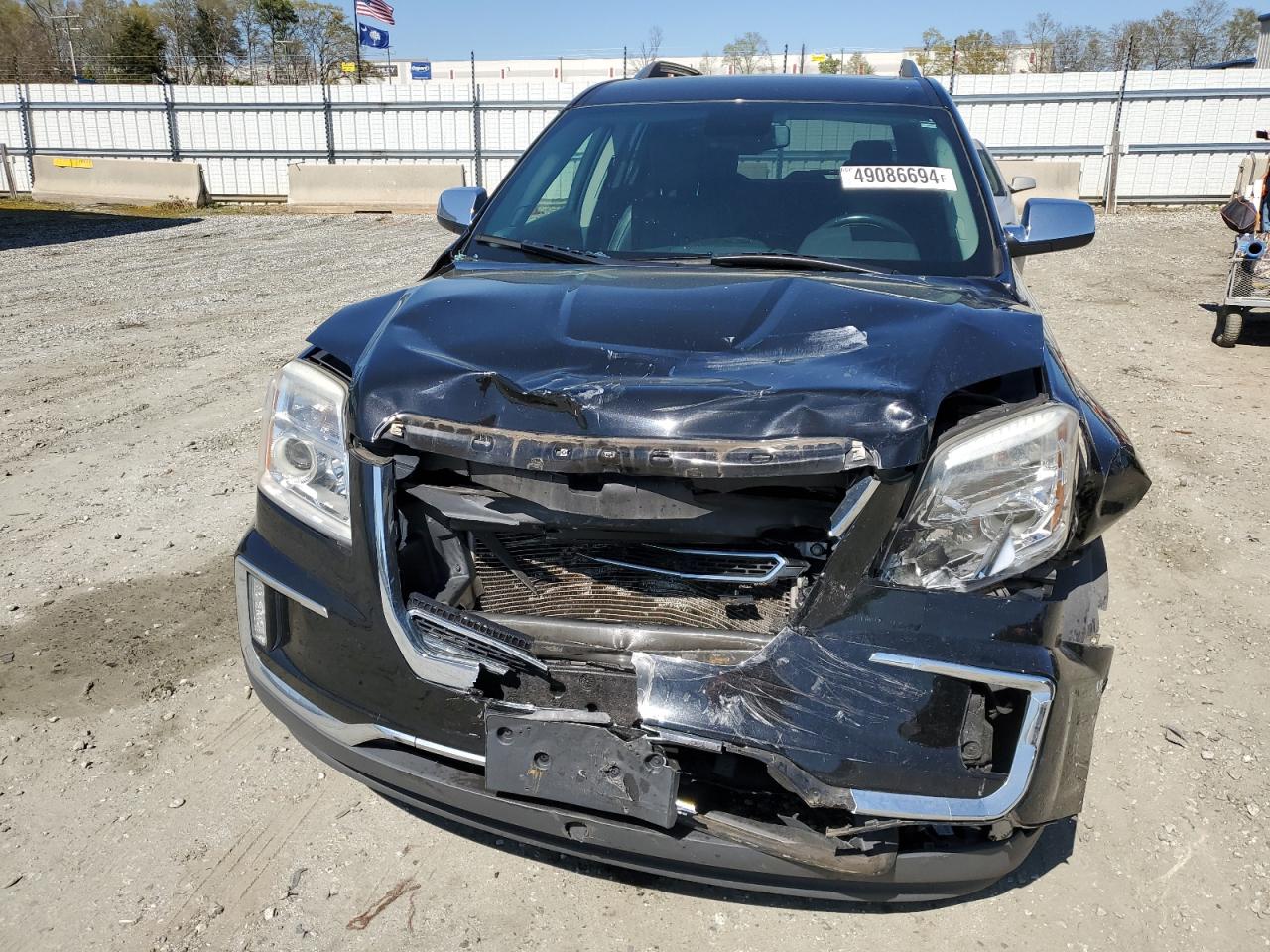 Photo 4 VIN: 2GKFLUEK0H6255158 - GMC TERRAIN 