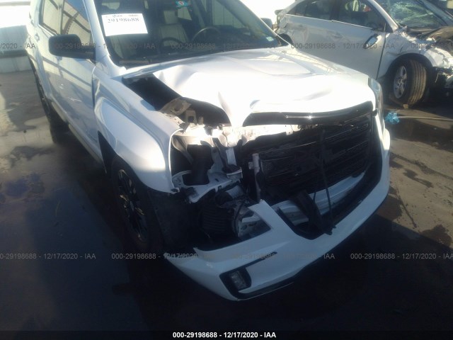 Photo 5 VIN: 2GKFLUEK2H6226812 - GMC TERRAIN 