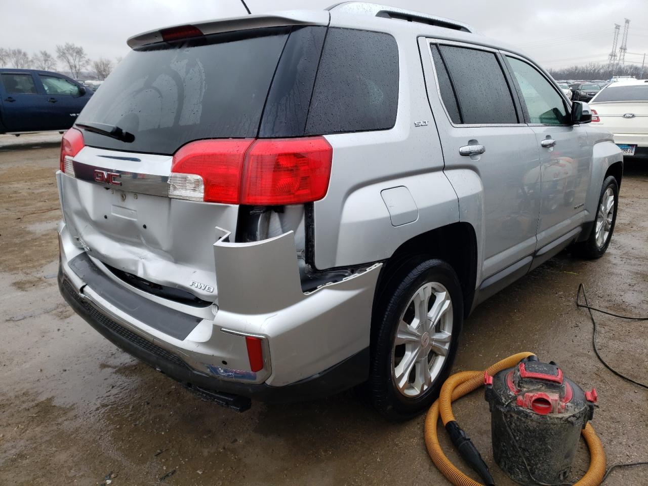 Photo 2 VIN: 2GKFLUEK8H6144891 - GMC TERRAIN 