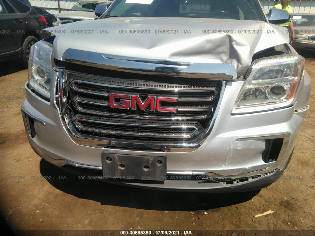 Photo 5 VIN: 2GKFLUEK9H6113911 - GMC TERRAIN 