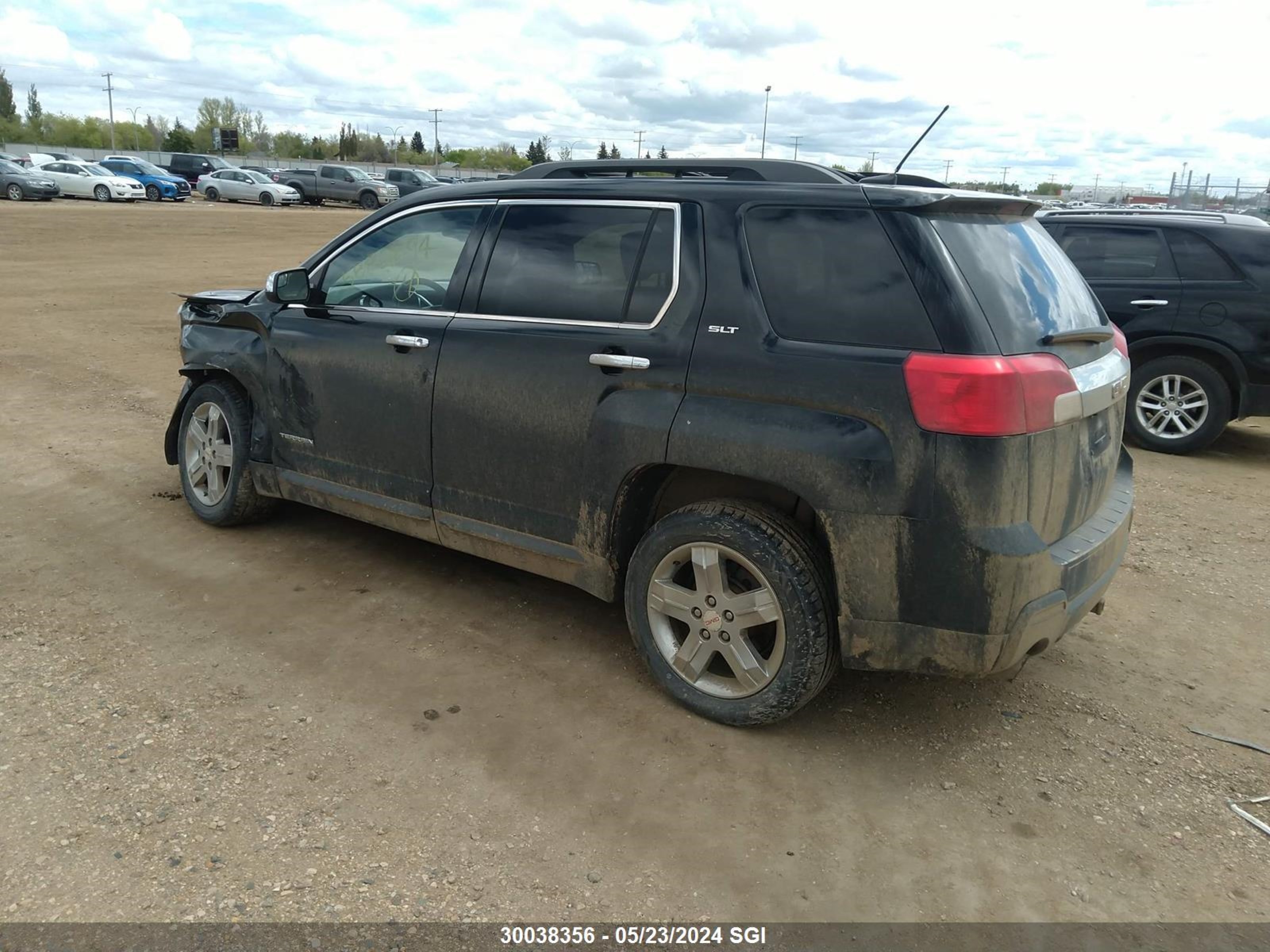 Photo 2 VIN: 2GKFLVE3XD6324527 - GMC TERRAIN 