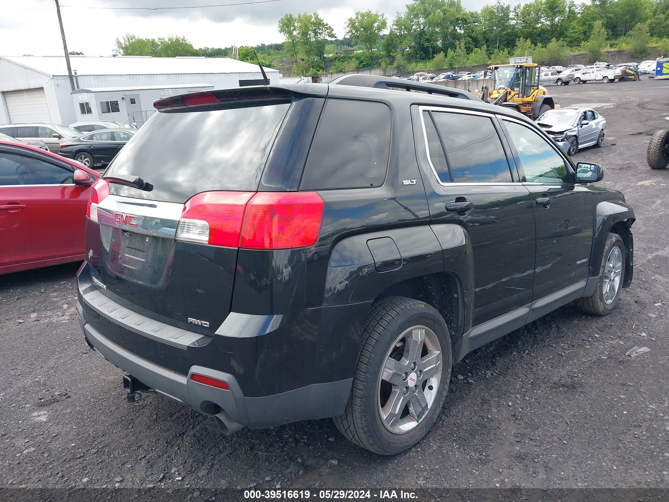 Photo 3 VIN: 2GKFLVE50C6210018 - GMC TERRAIN 