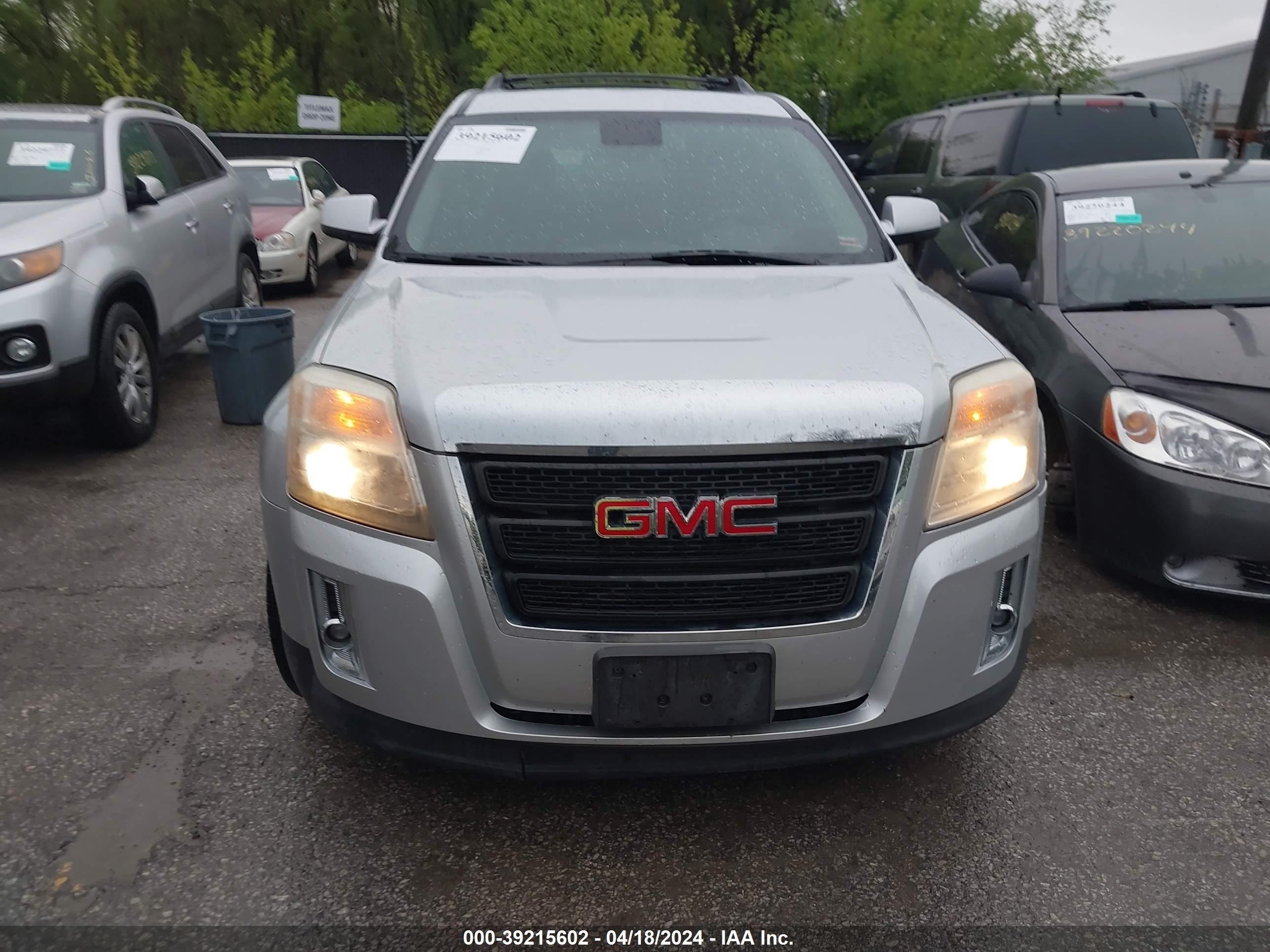 Photo 5 VIN: 2GKFLVE54C6281433 - GMC TERRAIN 