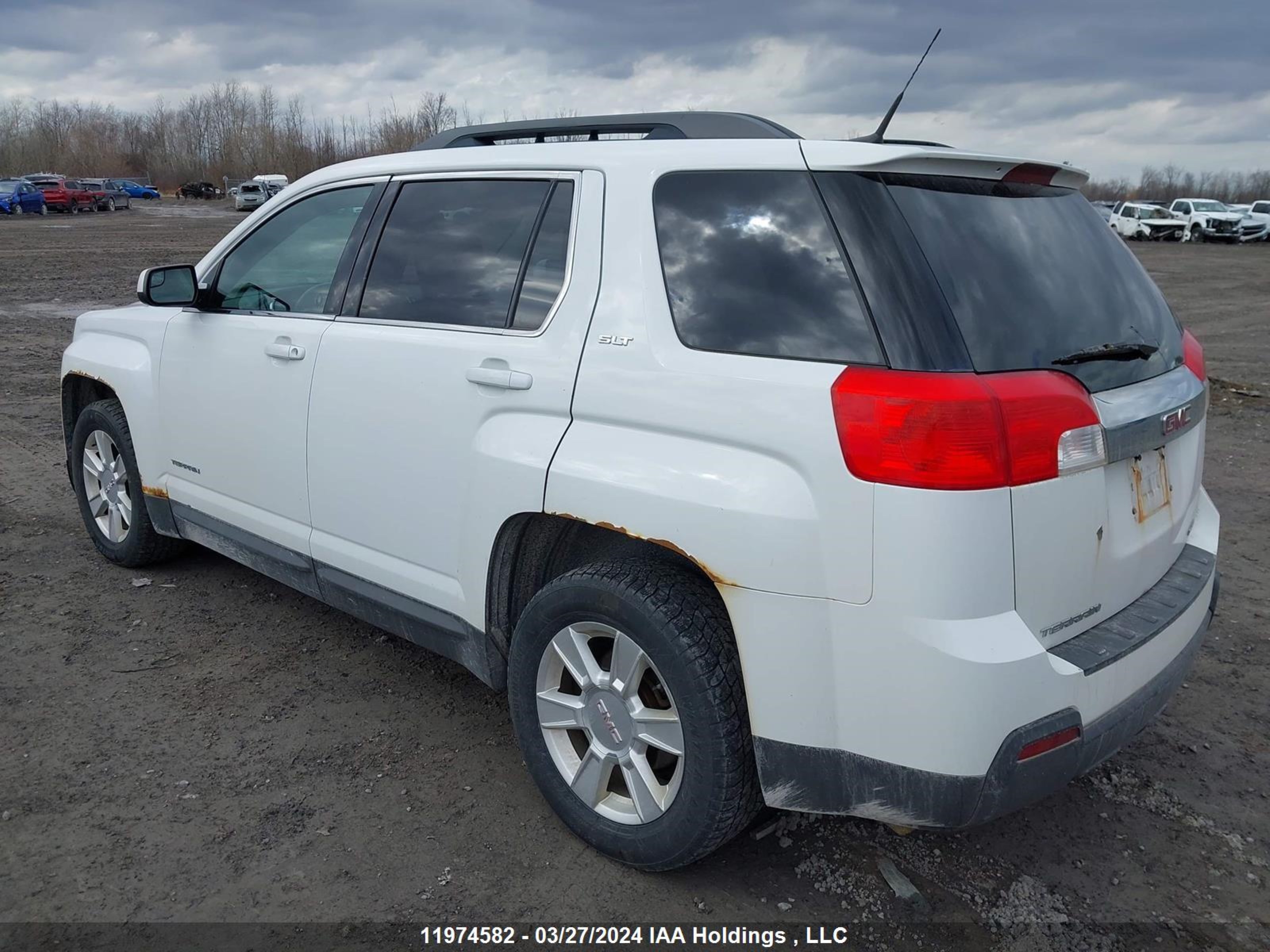 Photo 2 VIN: 2GKFLVEK6D6113560 - GMC TERRAIN 