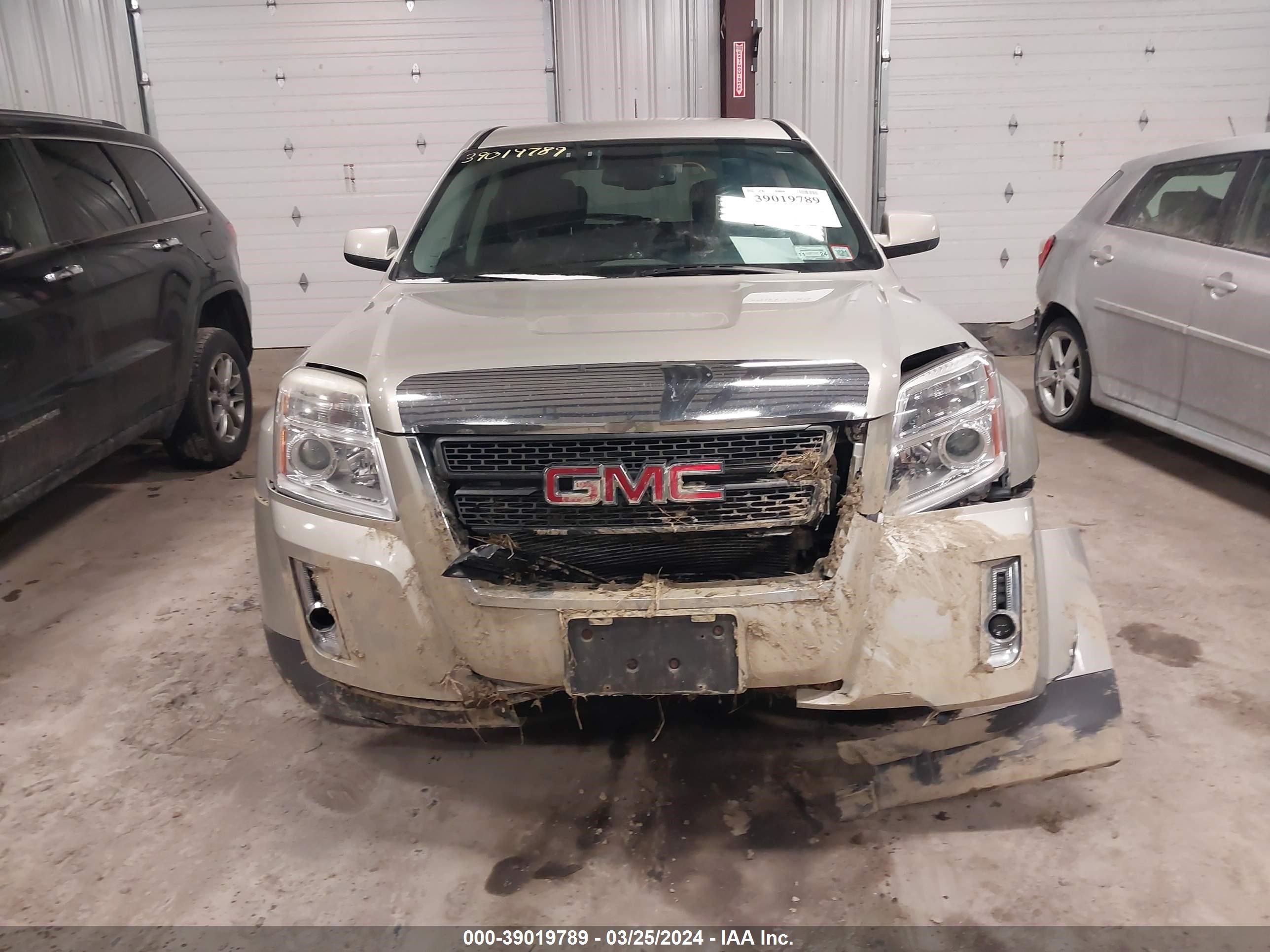 Photo 11 VIN: 2GKFLVEK6E6336389 - GMC TERRAIN 