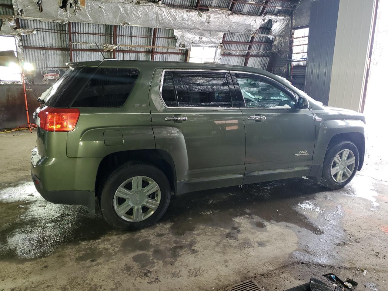 Photo 2 VIN: 2GKFLVEK7F6252924 - GMC TERRAIN 