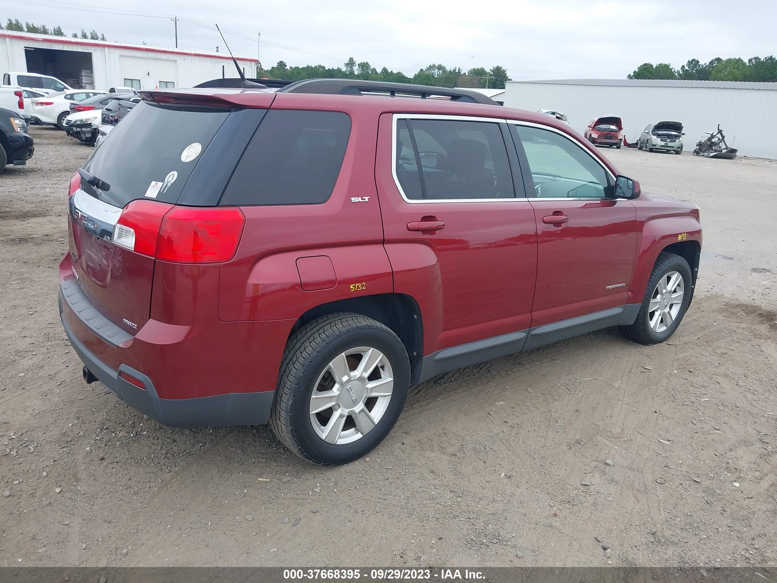 Photo 3 VIN: 2GKFLVEK9C6284124 - GMC TERRAIN 