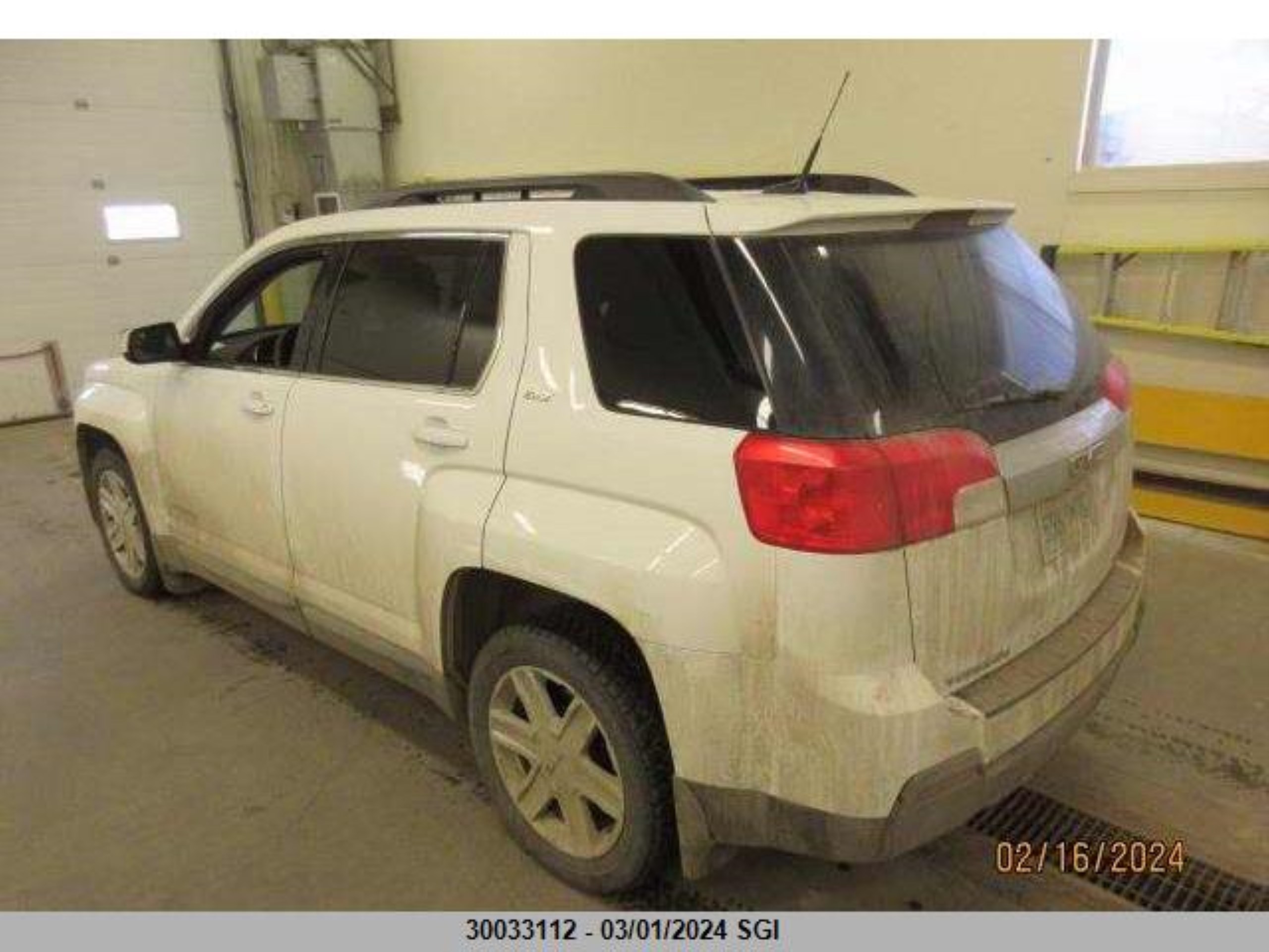 Photo 2 VIN: 2GKFLVEK9C6329059 - GMC TERRAIN 