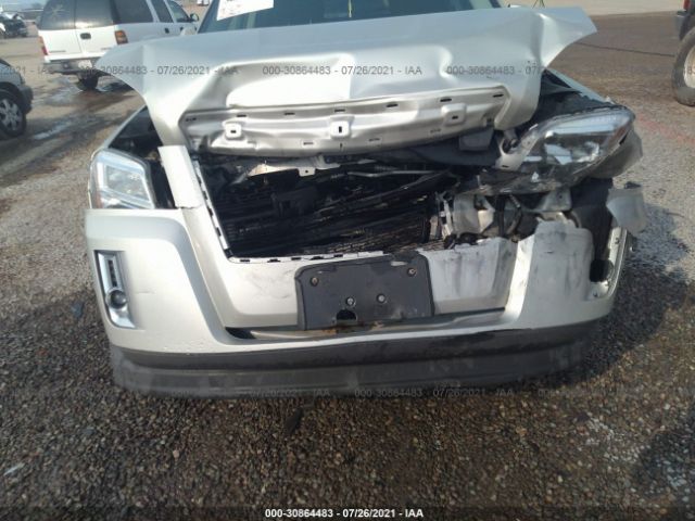 Photo 5 VIN: 2GKFLVEKXF6218881 - GMC TERRAIN 