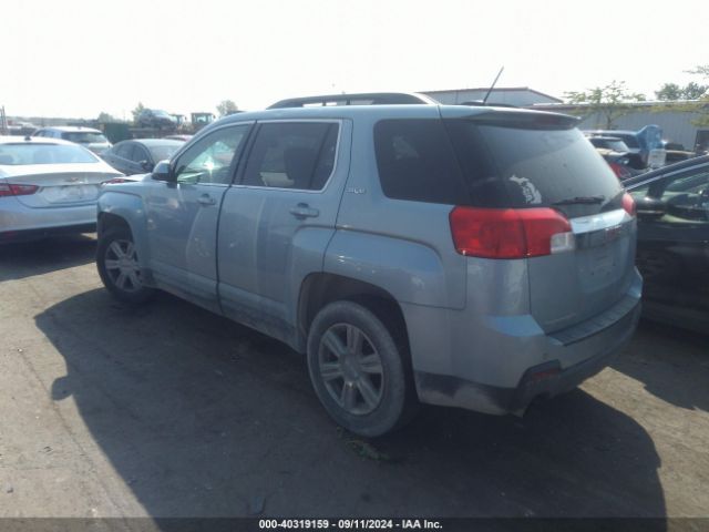 Photo 2 VIN: 2GKFLWE3XF6165811 - GMC TERRAIN 