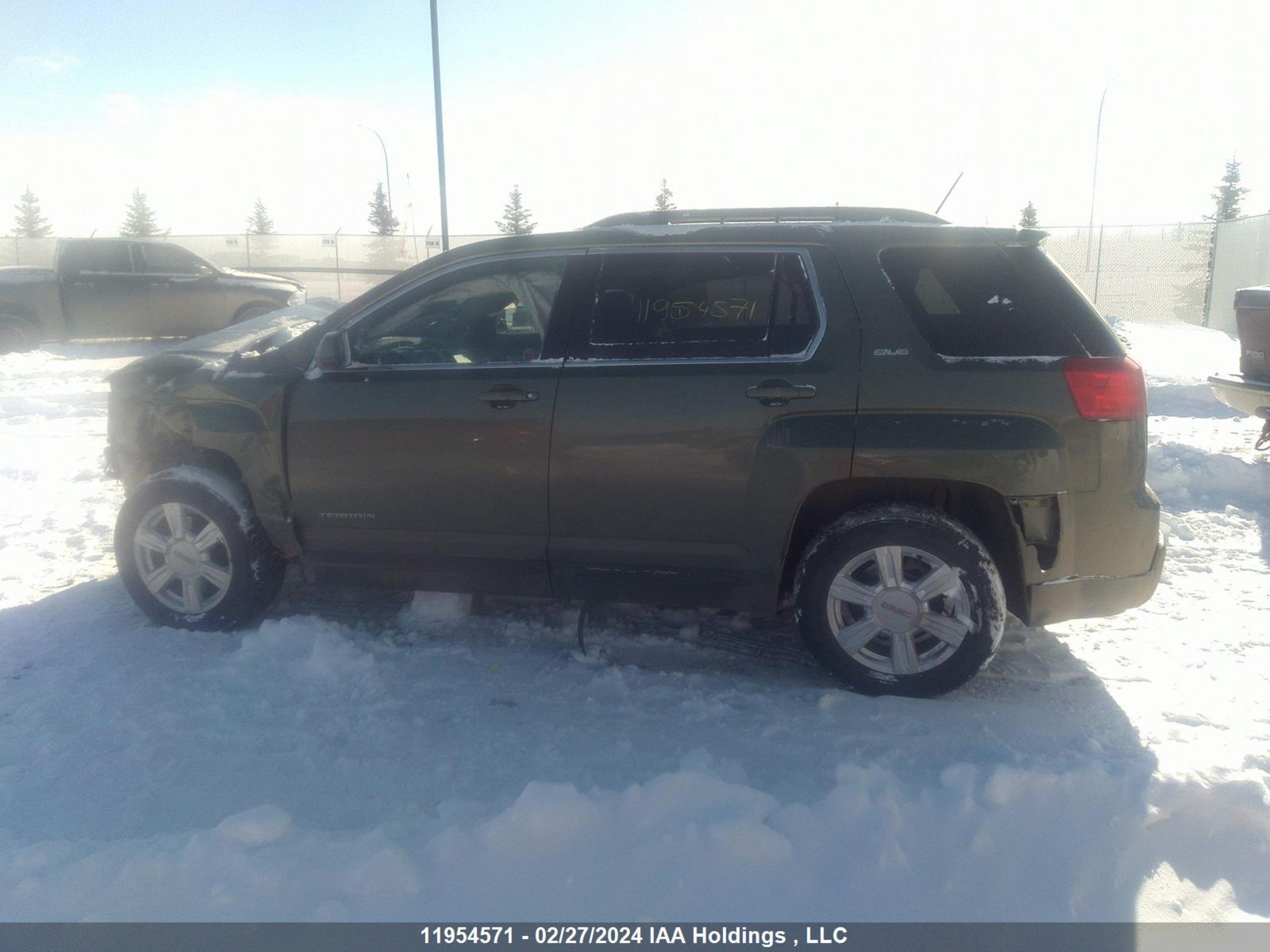 Photo 14 VIN: 2GKFLWE3XF6179109 - GMC TERRAIN 