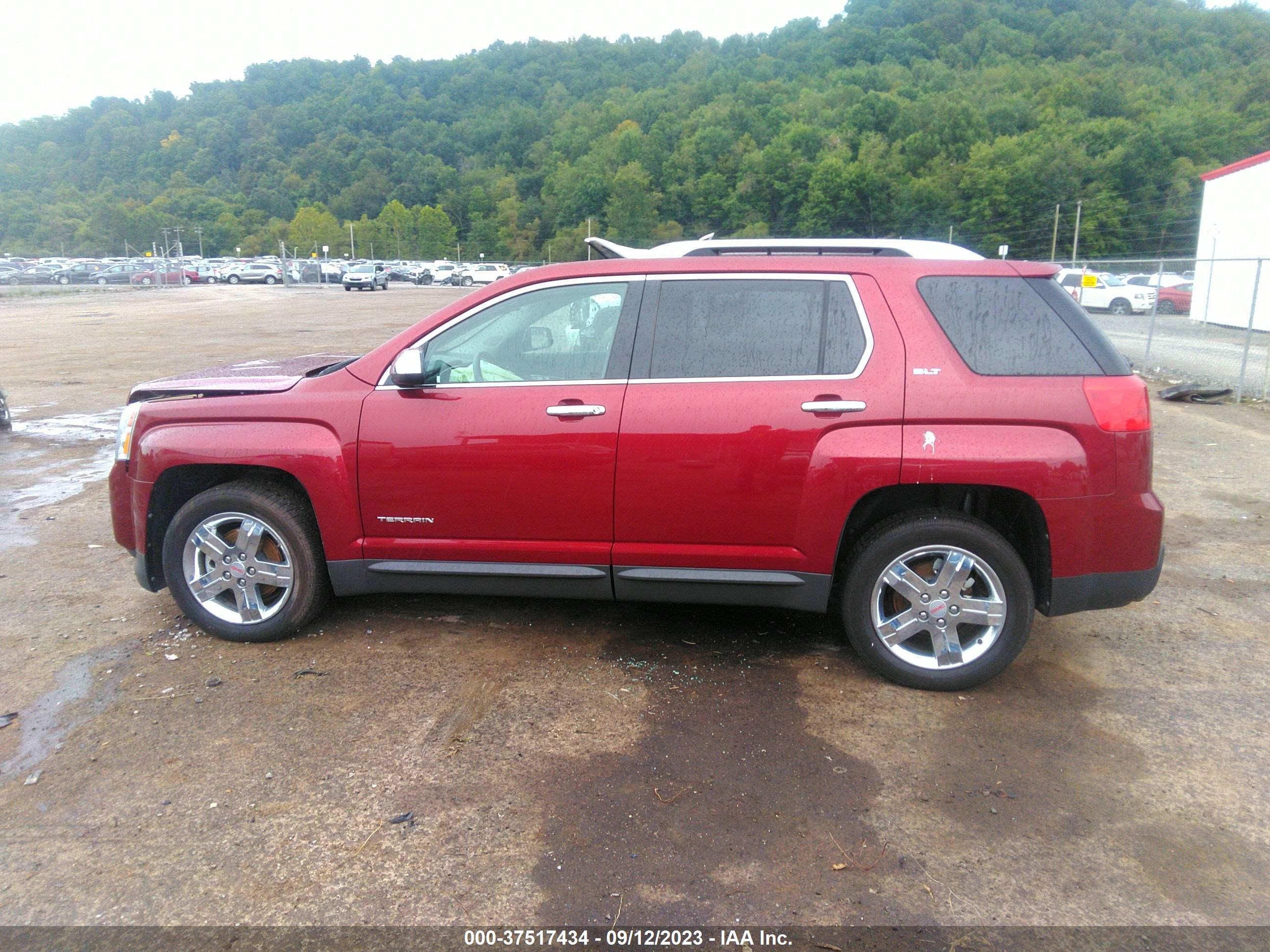 Photo 13 VIN: 2GKFLWE52C6318114 - GMC TERRAIN 