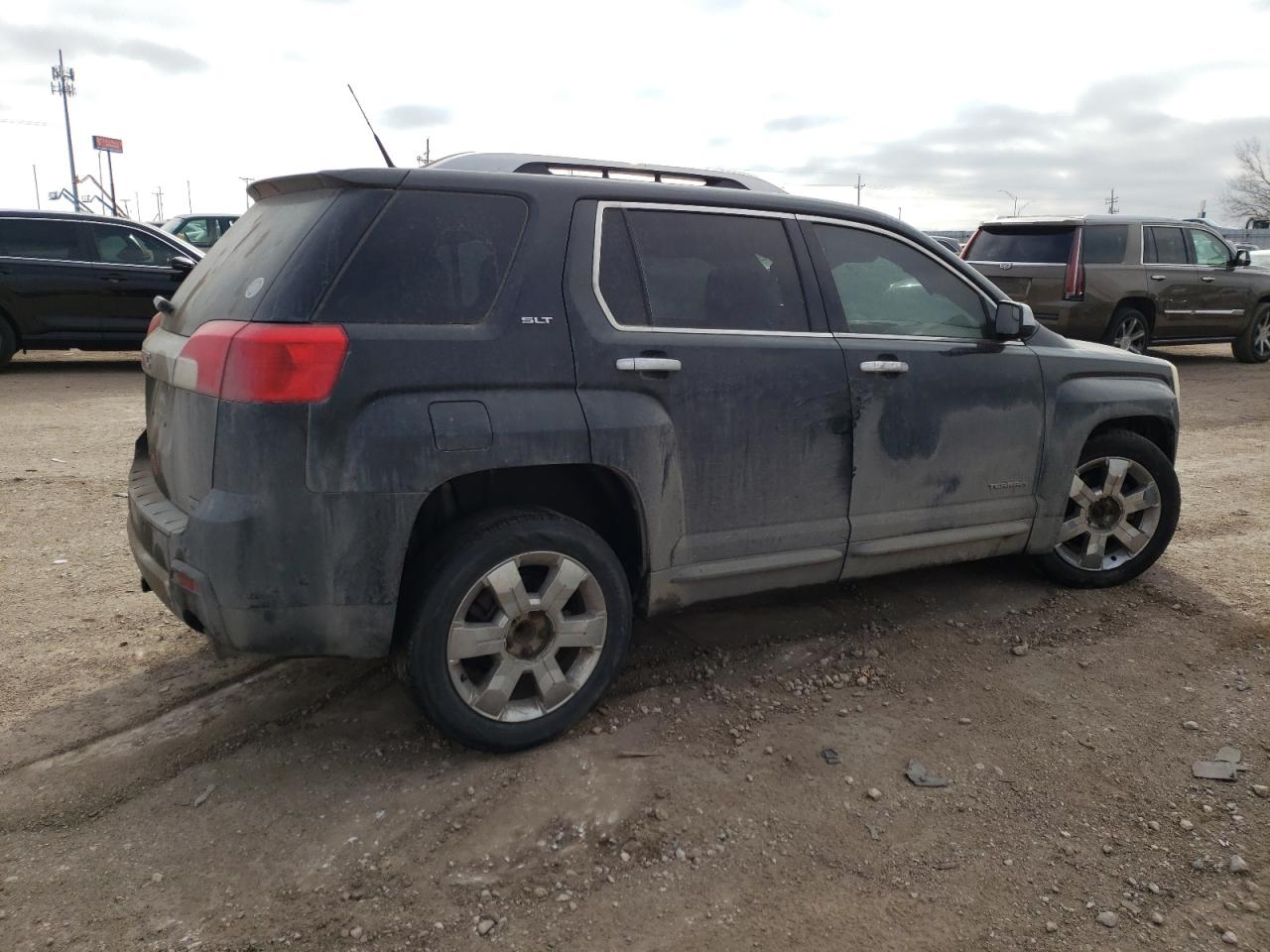 Photo 2 VIN: 2GKFLWE59C6152612 - GMC TERRAIN 