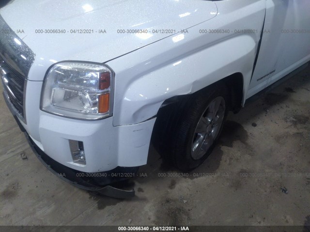 Photo 5 VIN: 2GKFLWEK2F6142711 - GMC TERRAIN 