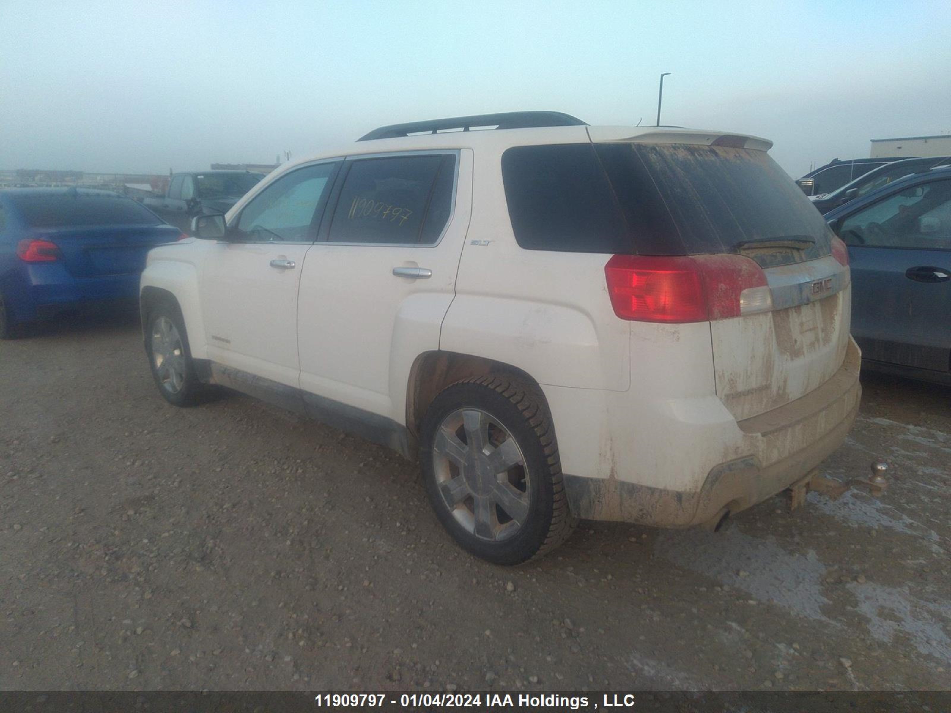 Photo 2 VIN: 2GKFLXE32E6284490 - GMC TERRAIN 