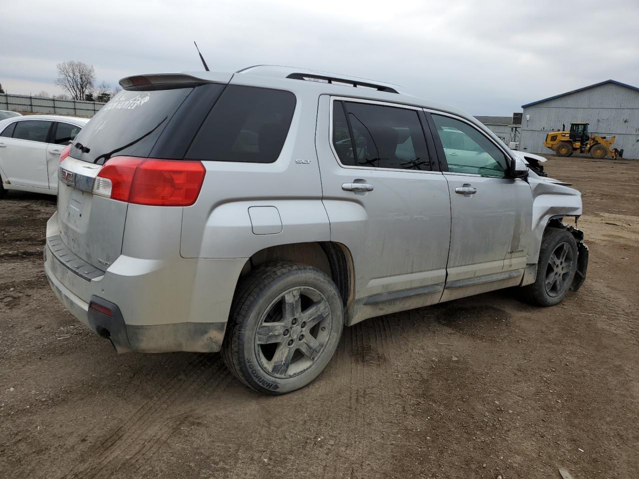 Photo 2 VIN: 2GKFLXE53C6131437 - GMC TERRAIN 