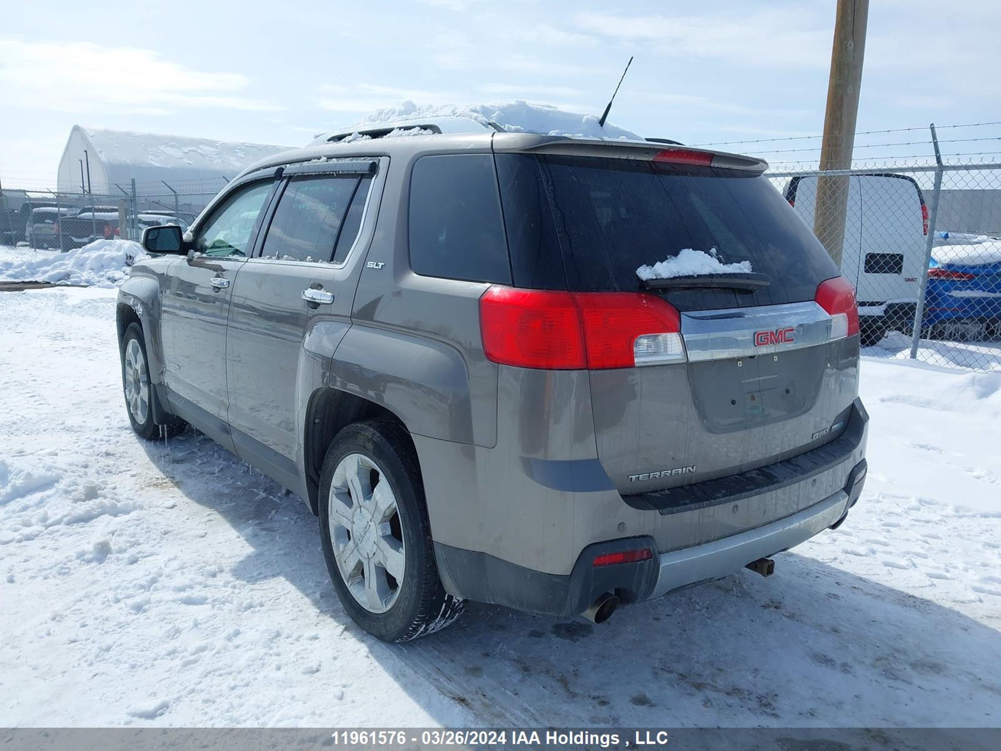 Photo 2 VIN: 2GKFLXE56C6180941 - GMC TERRAIN 