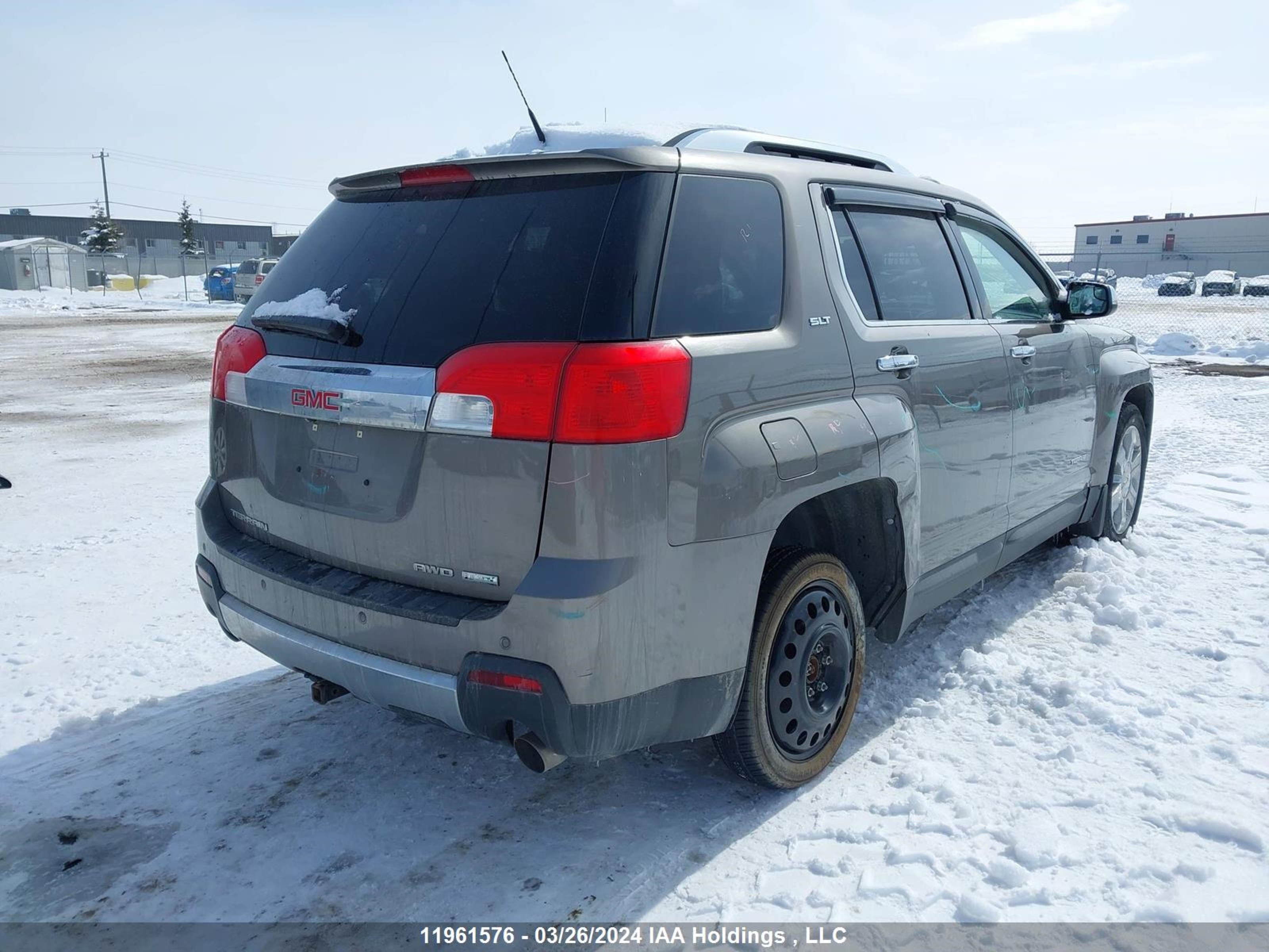 Photo 3 VIN: 2GKFLXE56C6180941 - GMC TERRAIN 