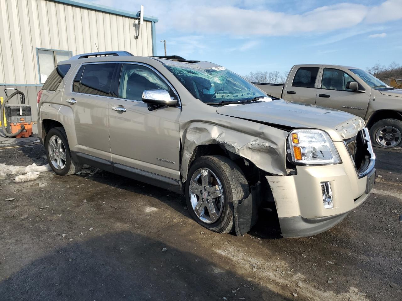 Photo 3 VIN: 2GKFLXEK3C6270473 - GMC TERRAIN 