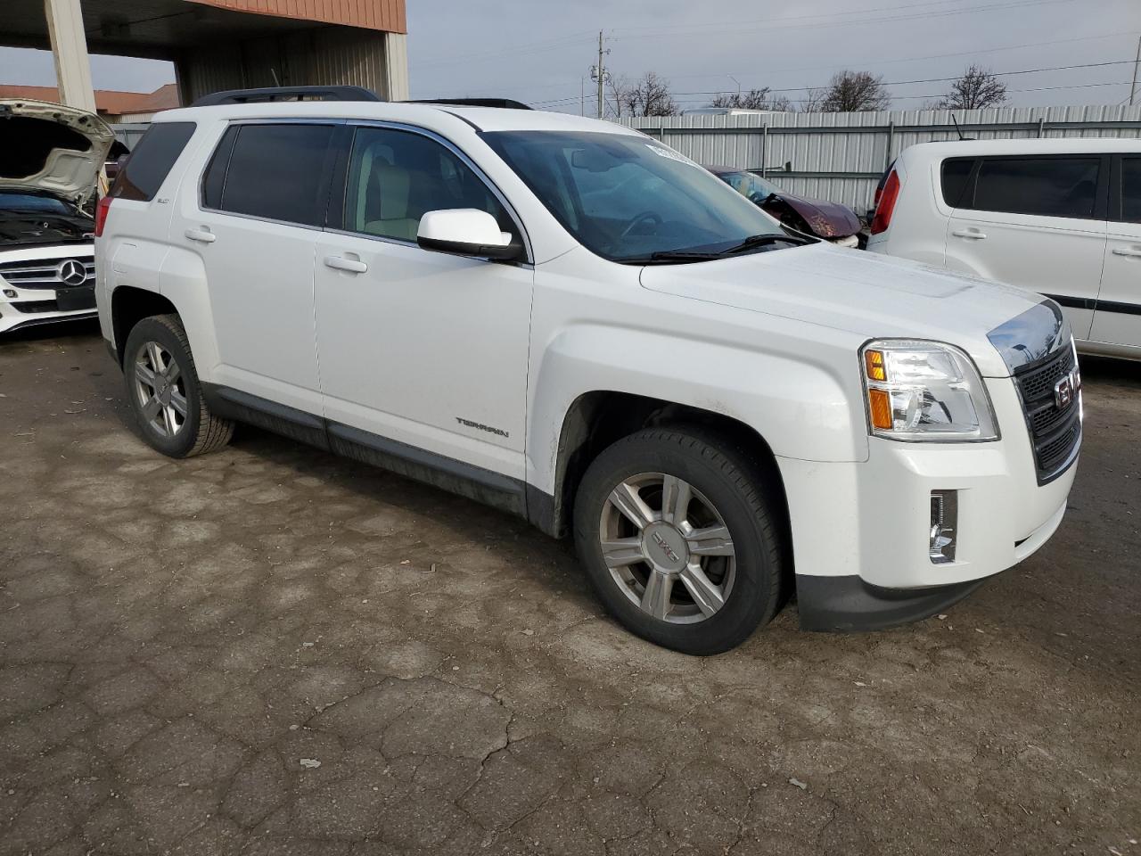 Photo 3 VIN: 2GKFLXEK4E6175570 - GMC TERRAIN 