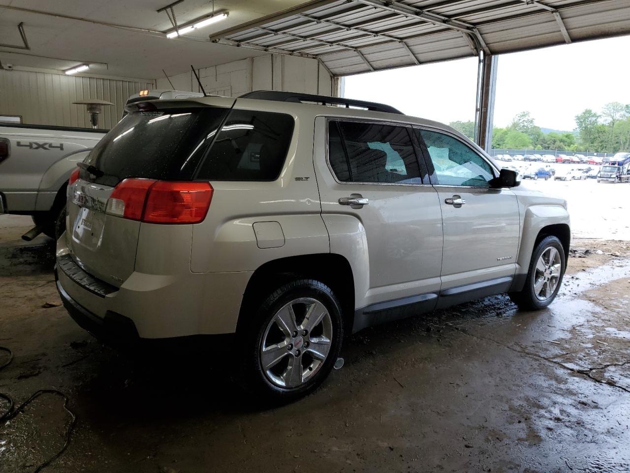 Photo 2 VIN: 2GKFLXEK5F6367503 - GMC TERRAIN 