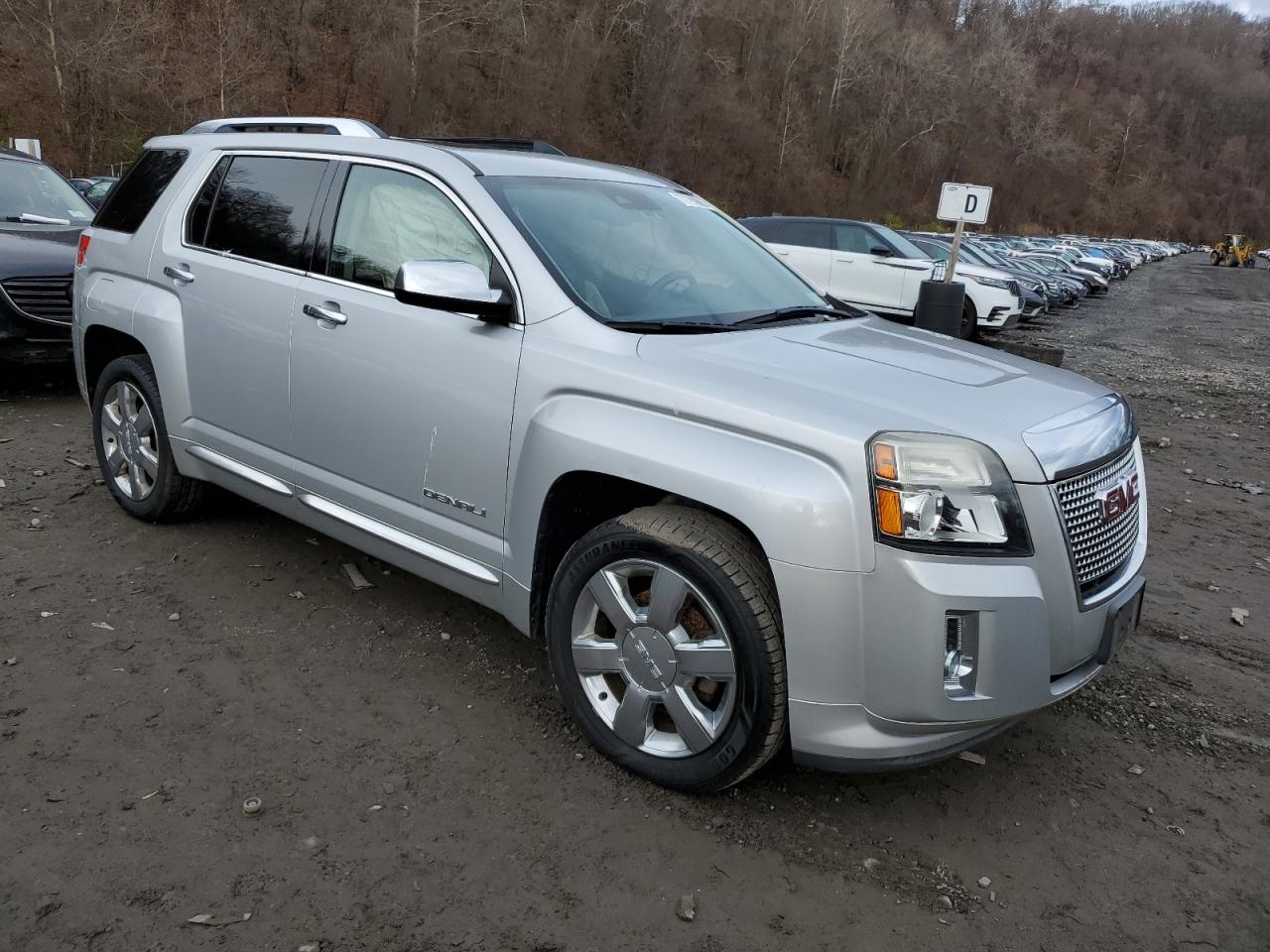 Photo 3 VIN: 2GKFLZE33E6213794 - GMC TERRAIN 