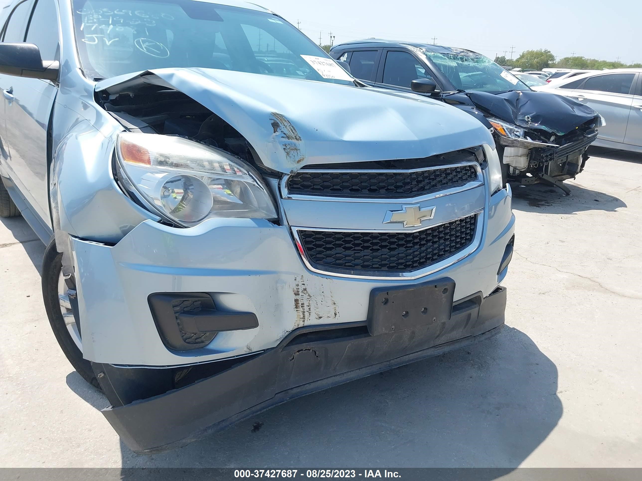 Photo 5 VIN: 2GNALAEK0F6174881 - CHEVROLET EQUINOX 