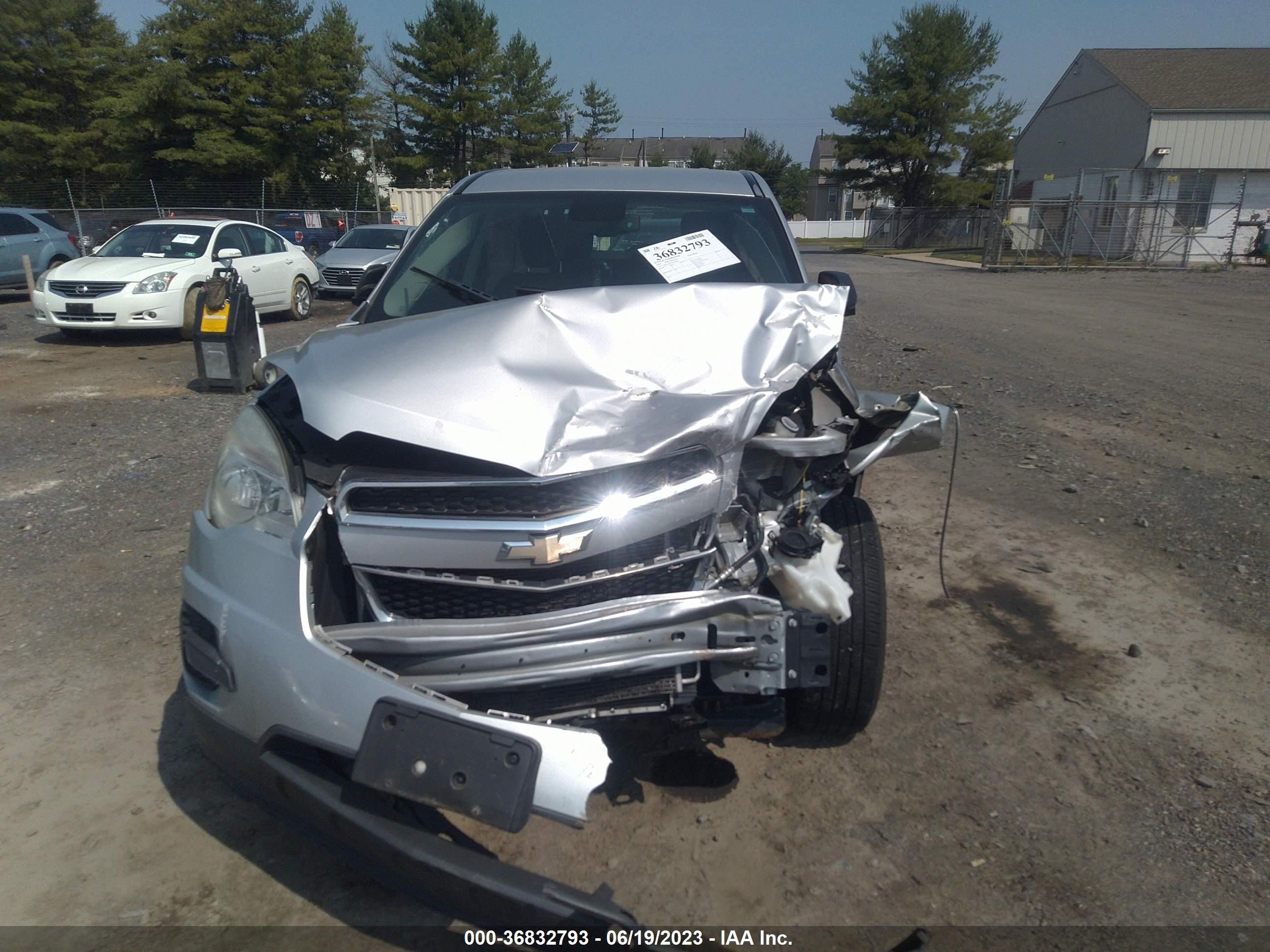 Photo 5 VIN: 2GNALAEK1F1149064 - CHEVROLET EQUINOX 