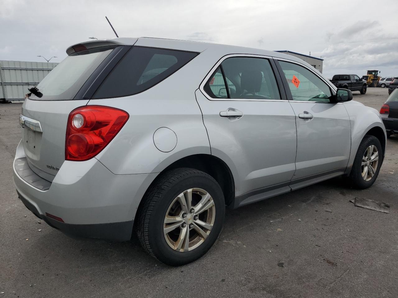 Photo 2 VIN: 2GNALAEK5F6122033 - CHEVROLET EQUINOX 