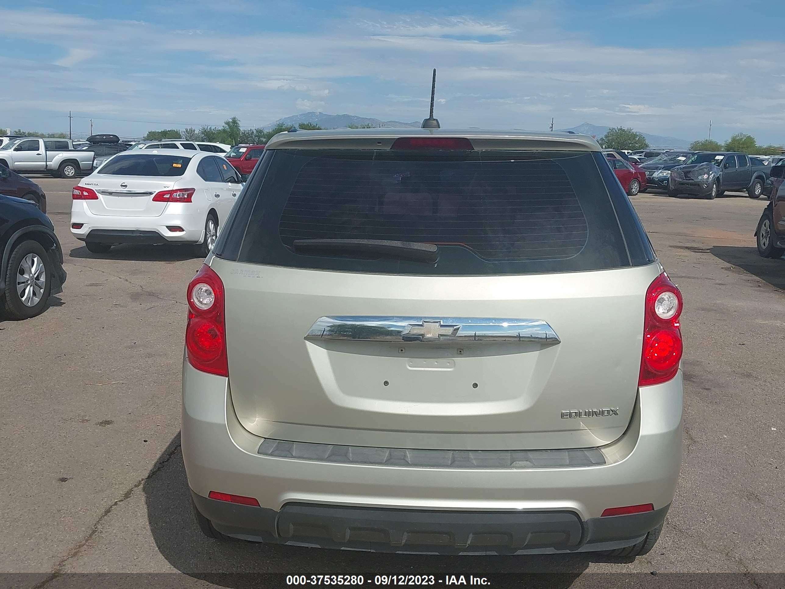 Photo 15 VIN: 2GNALAEKXF1124812 - CHEVROLET EQUINOX 