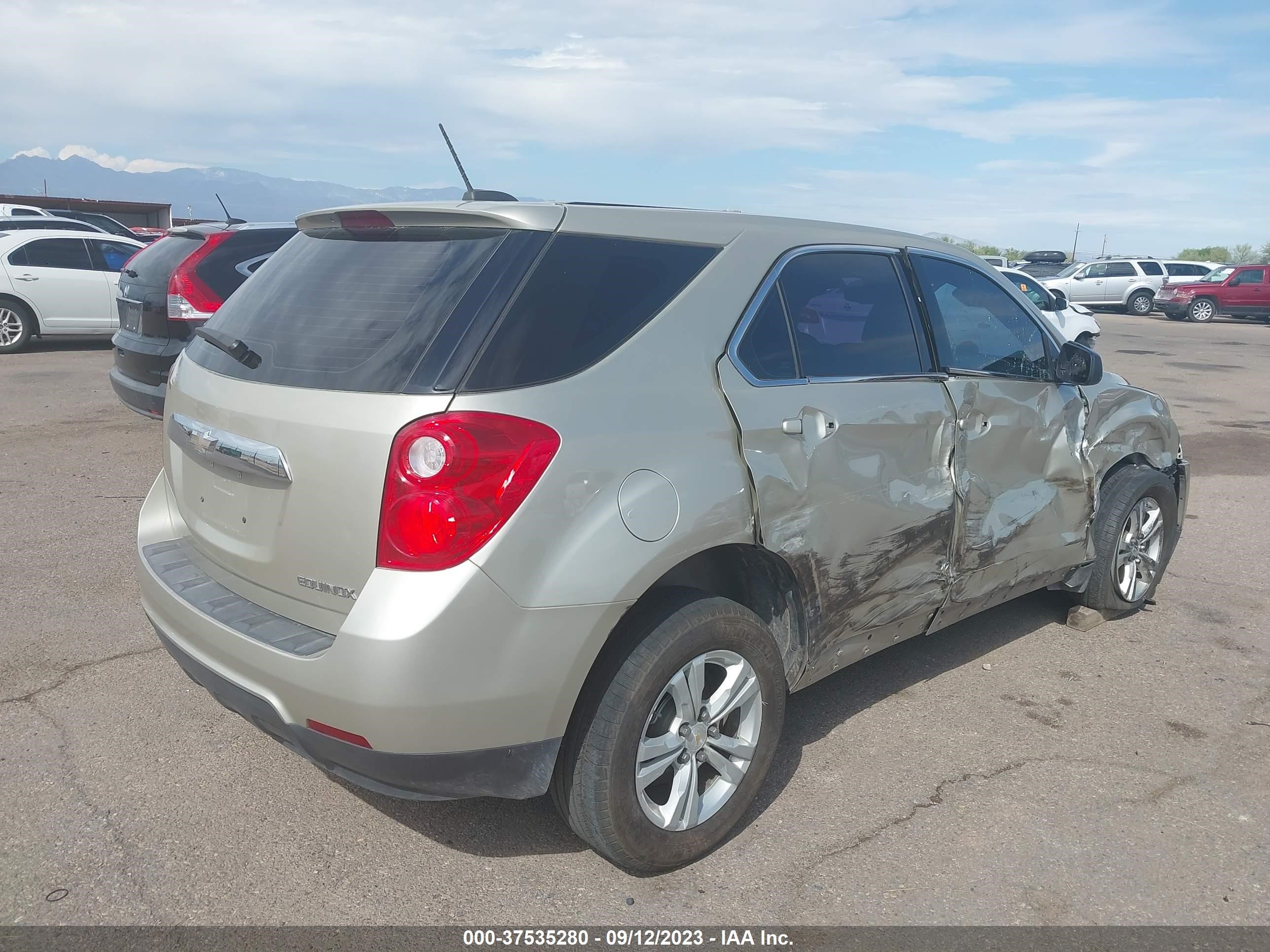 Photo 3 VIN: 2GNALAEKXF1124812 - CHEVROLET EQUINOX 