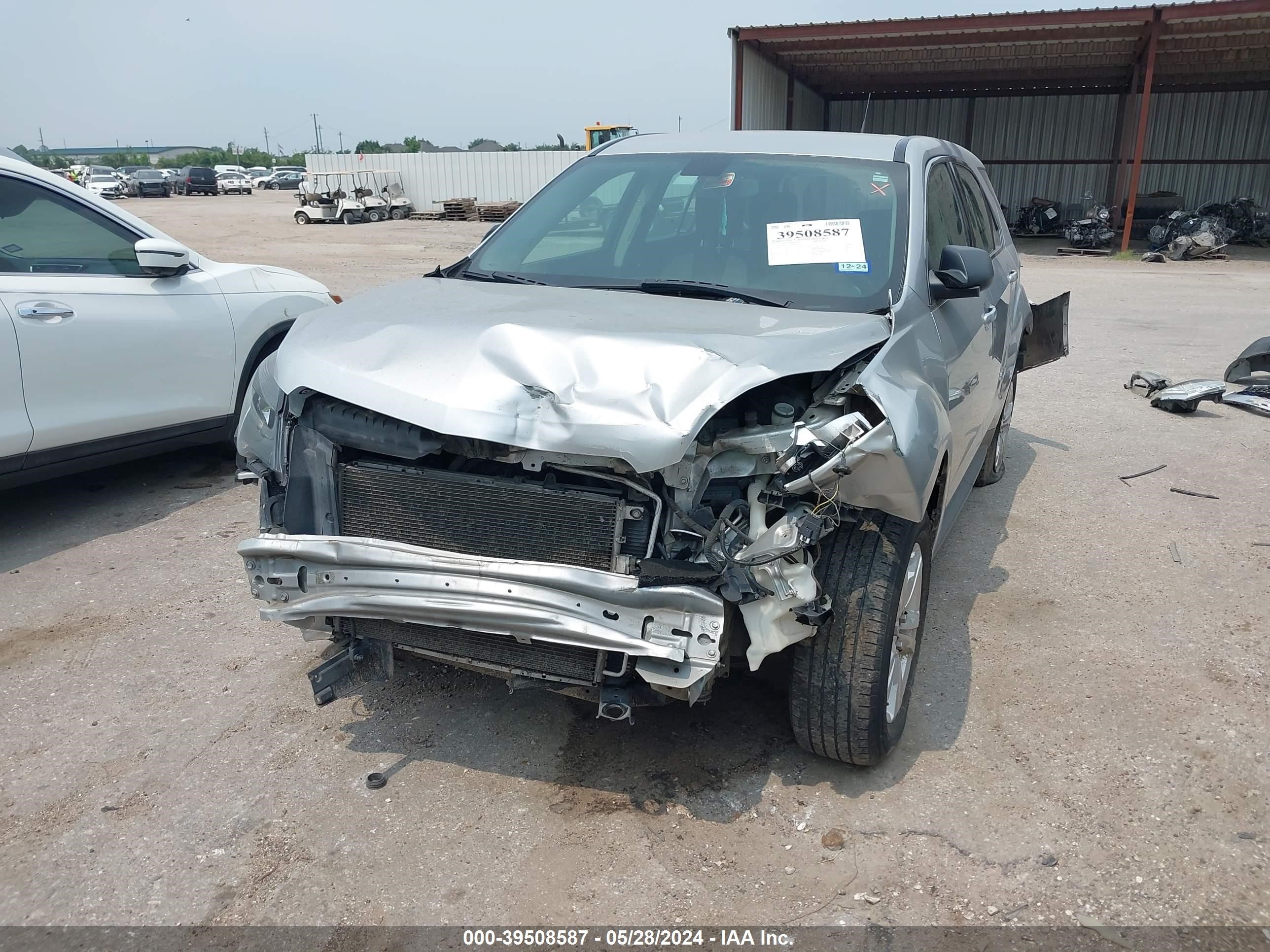 Photo 5 VIN: 2GNALBEC5B1262704 - CHEVROLET EQUINOX 