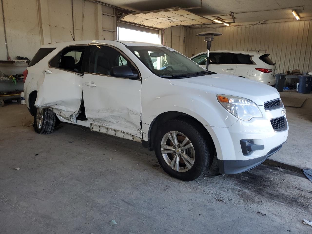 Photo 3 VIN: 2GNALBEC9B1172763 - CHEVROLET EQUINOX 