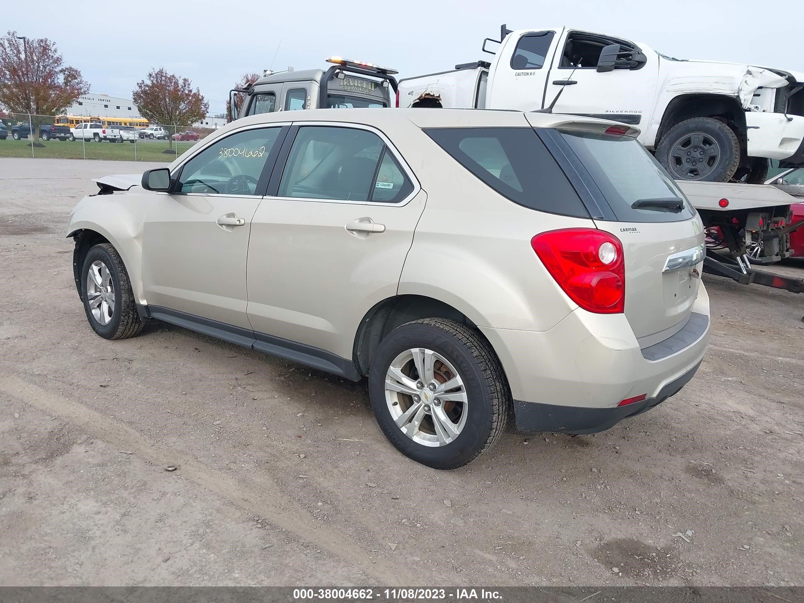 Photo 2 VIN: 2GNALBECXB1174649 - CHEVROLET EQUINOX 