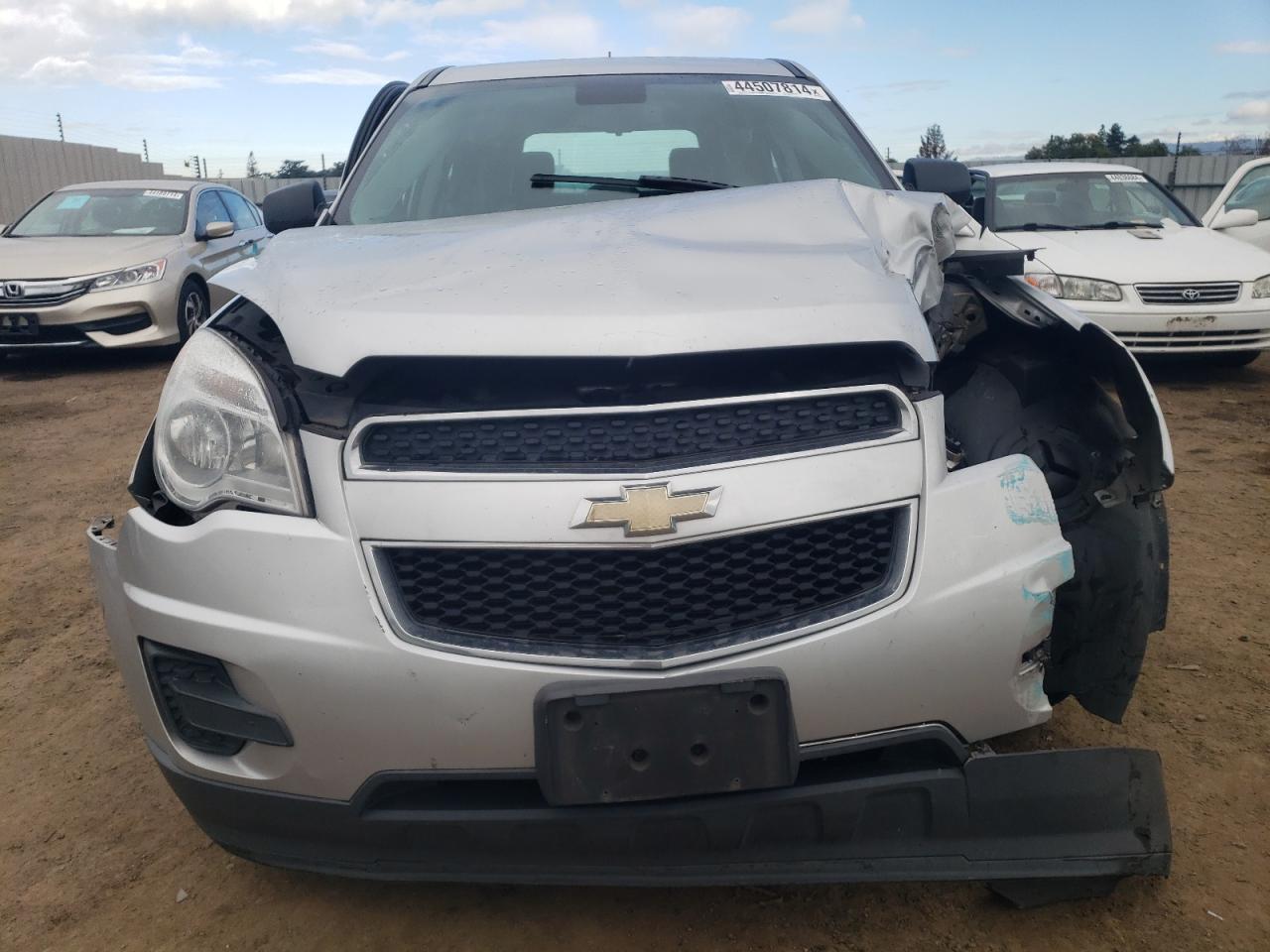 Photo 4 VIN: 2GNALBEK1D6227154 - CHEVROLET EQUINOX 