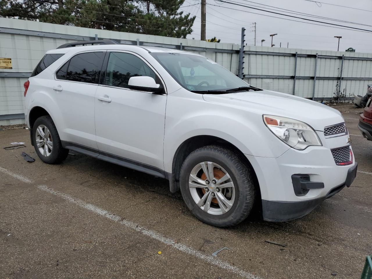 Photo 3 VIN: 2GNALBEK1F1117124 - CHEVROLET EQUINOX 